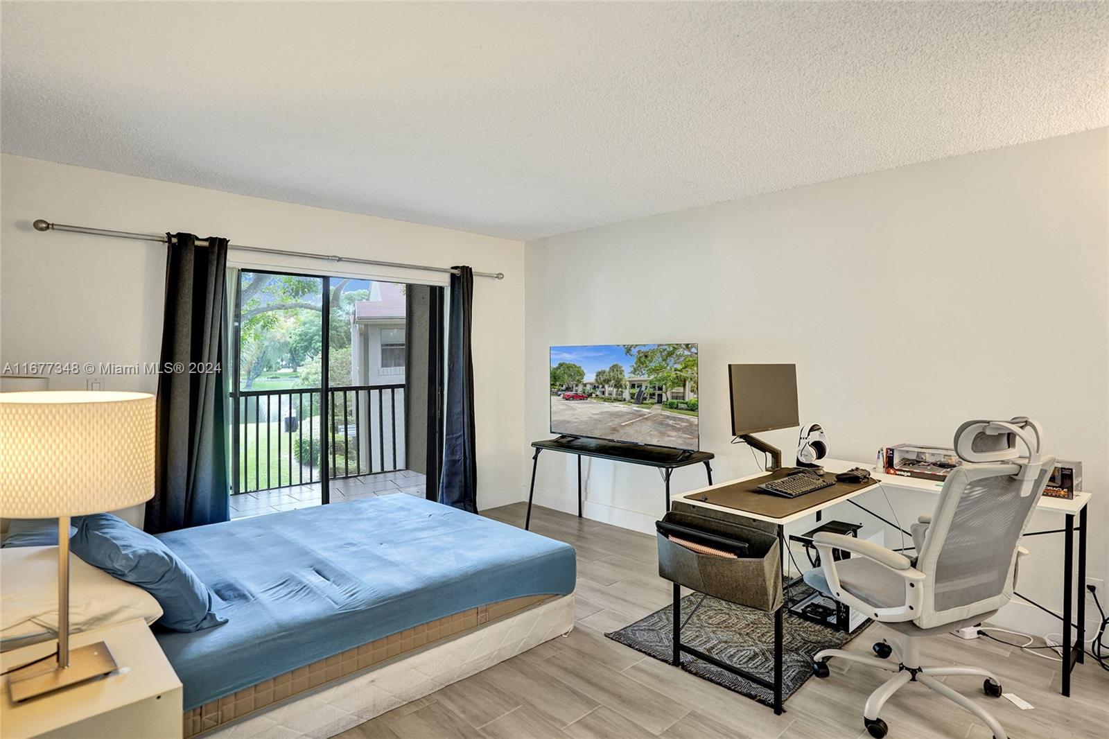 VILLAS AT MEADOW LAKES CO - Residential