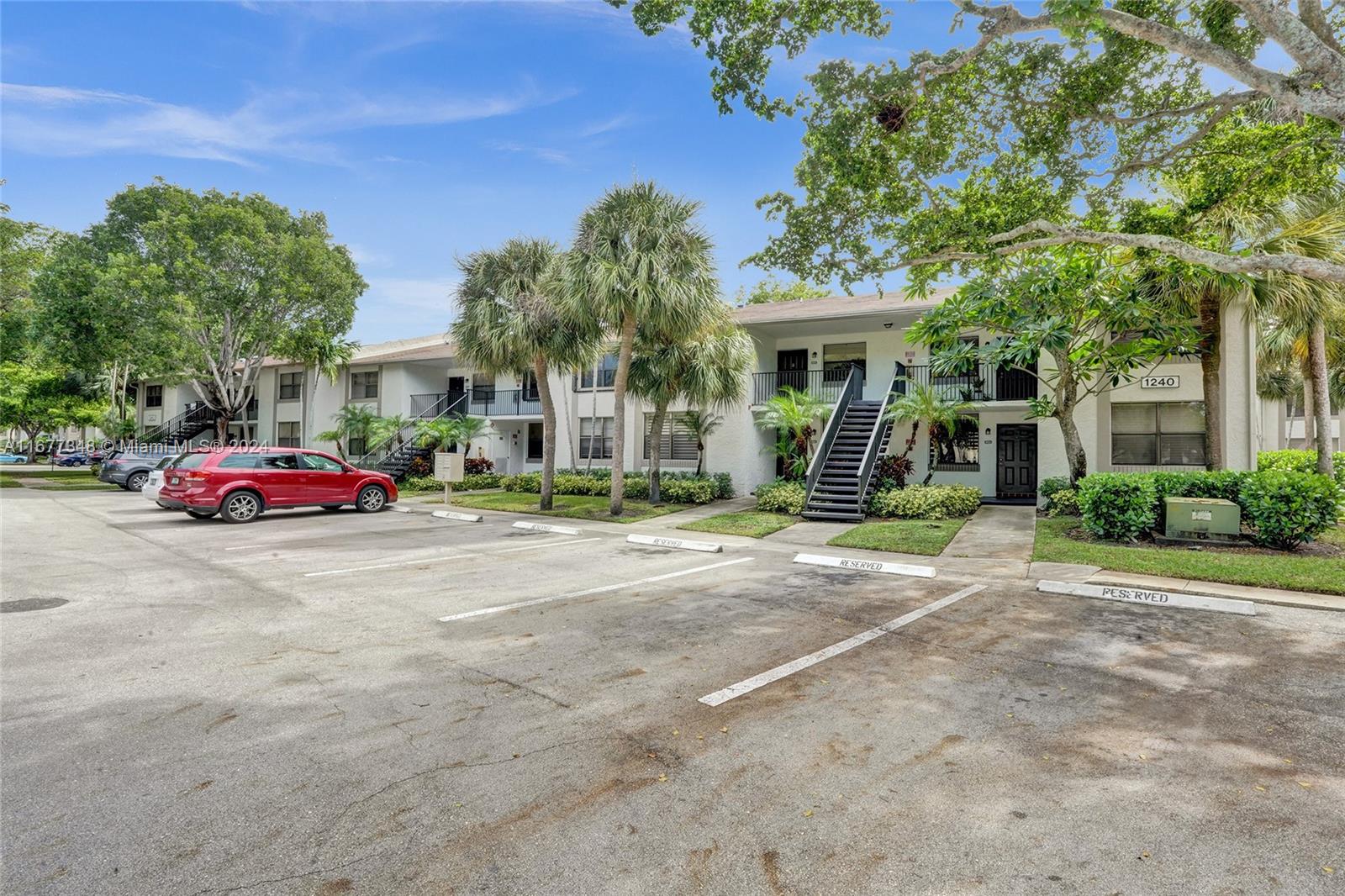 VILLAS AT MEADOW LAKES CO - Residential