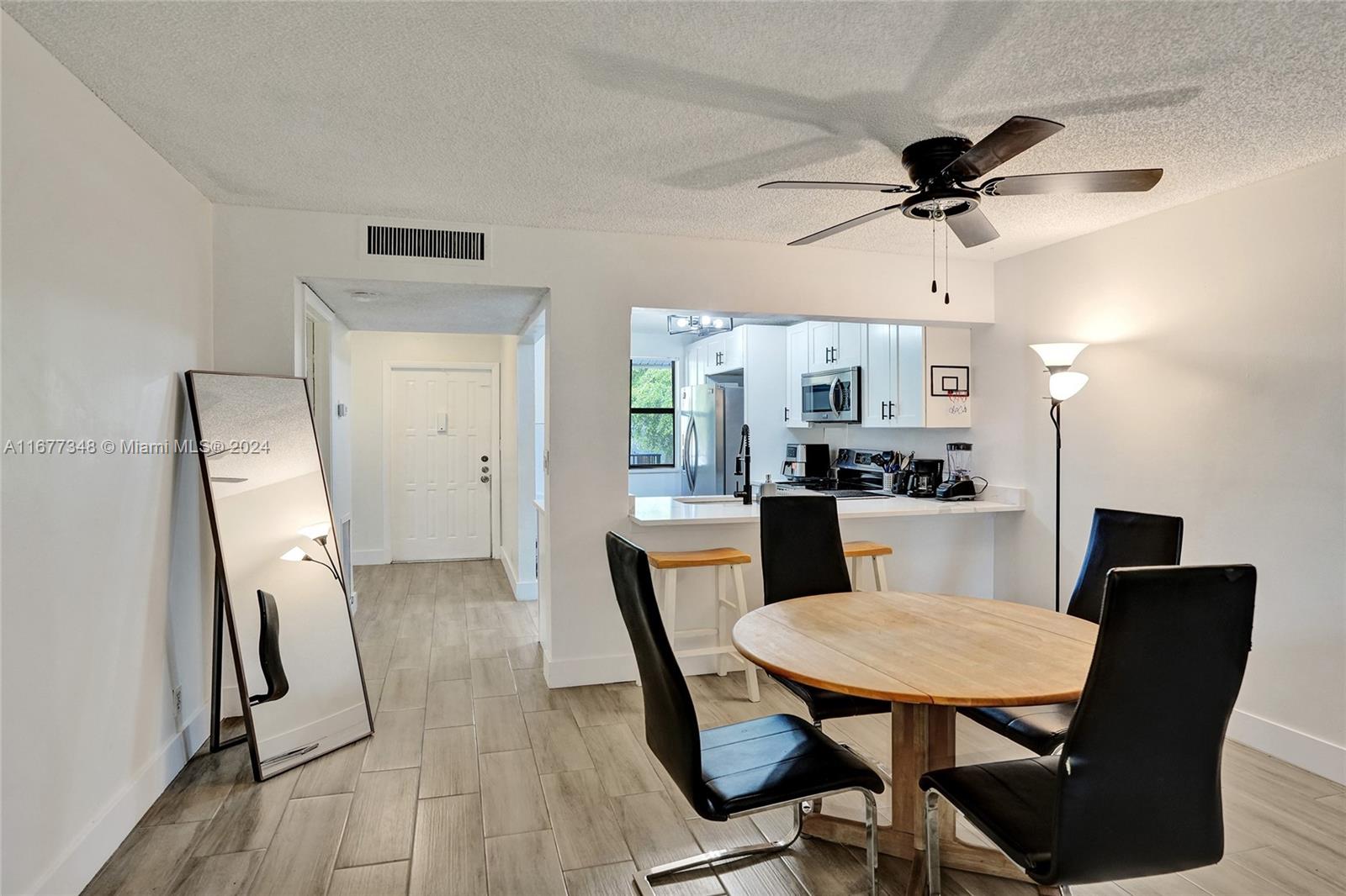 VILLAS AT MEADOW LAKES CO - Residential