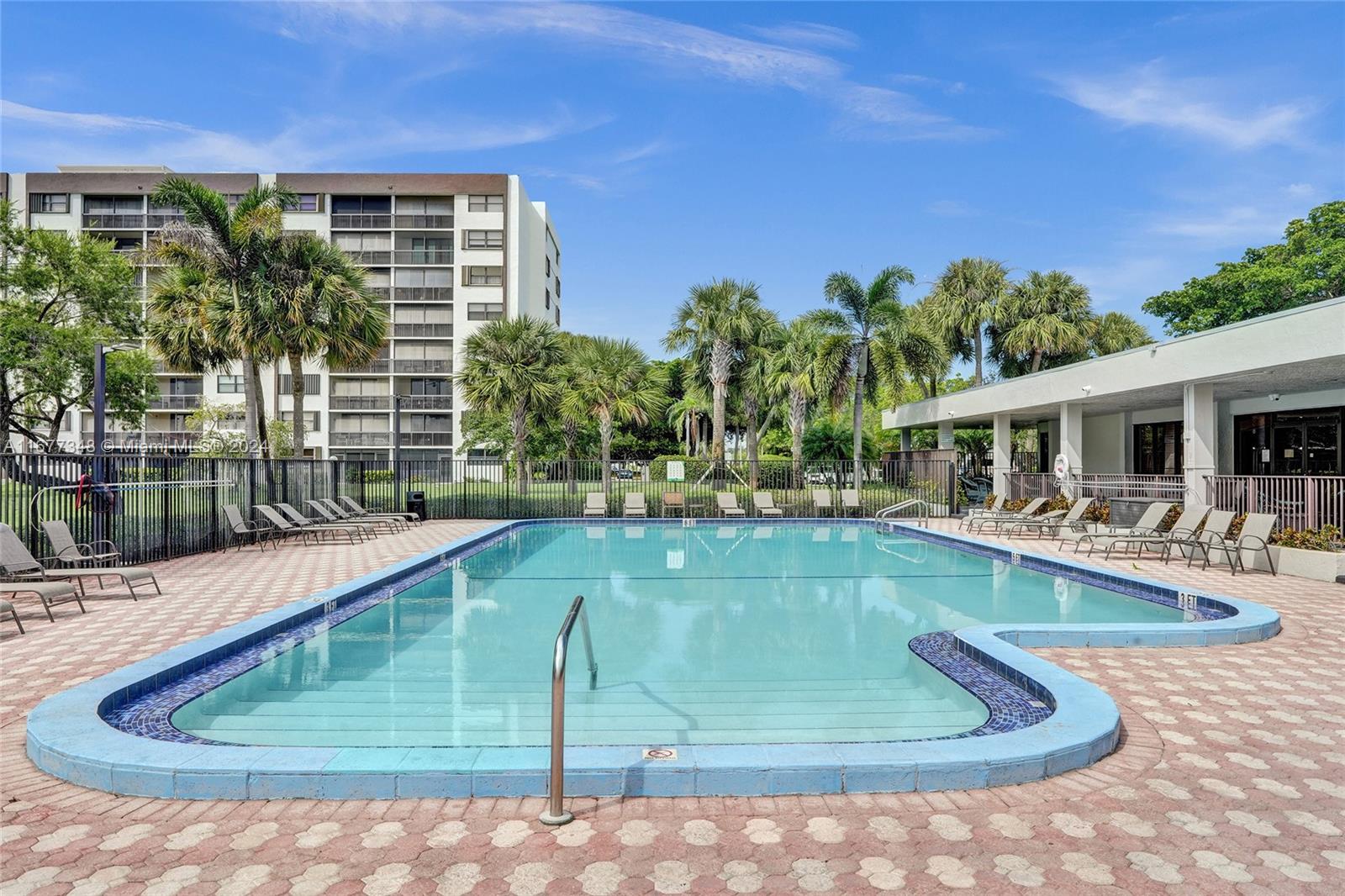 VILLAS AT MEADOW LAKES CO - Residential