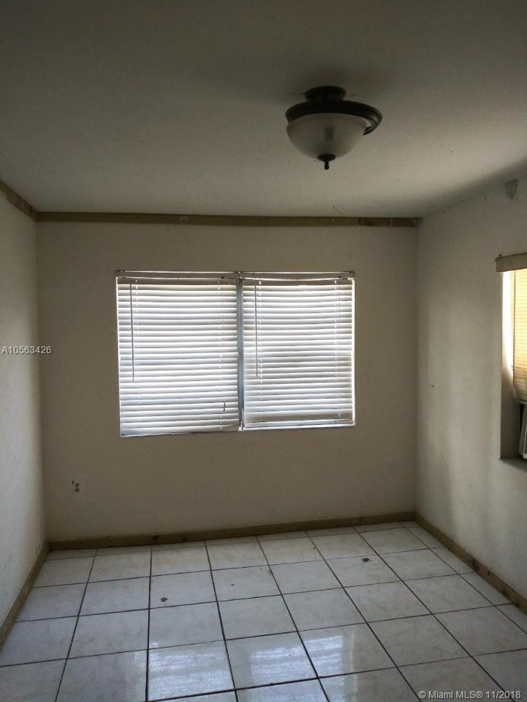 COPPINGS  TROPICAL  GARDEN - Residential