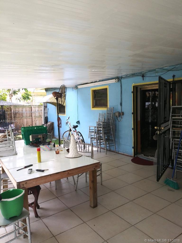 COPPINGS  TROPICAL  GARDEN - Residential