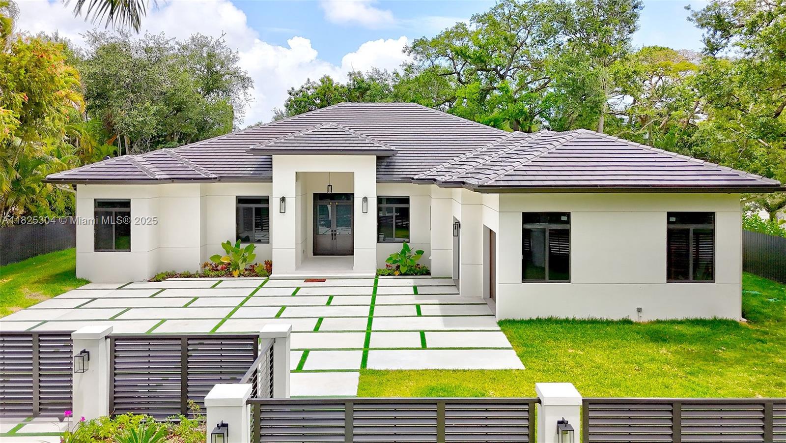 Step into the prestigious Glenvar Heights neighborhood, this newly constructed 2024 masterpiece seamlessly blends modern elegance with timeless charm. The spacious floor plan seamlessly connects a natural light-filled great room with inviting outdoor spaces, ideal for relaxation and entertaining. The gourmet kitchen, equipped with top-of-the-line appliances and a large center island. An outdoor kitchen oasis, along with a dining area and pool, set the stage for festive gatherings. The luxurious master suite offers a tranquil sanctuary with a spa-like bathroom. This architecturally exceptional residence boasts unparalleled style, sophistication and functionality with multiple living spaces throughout.