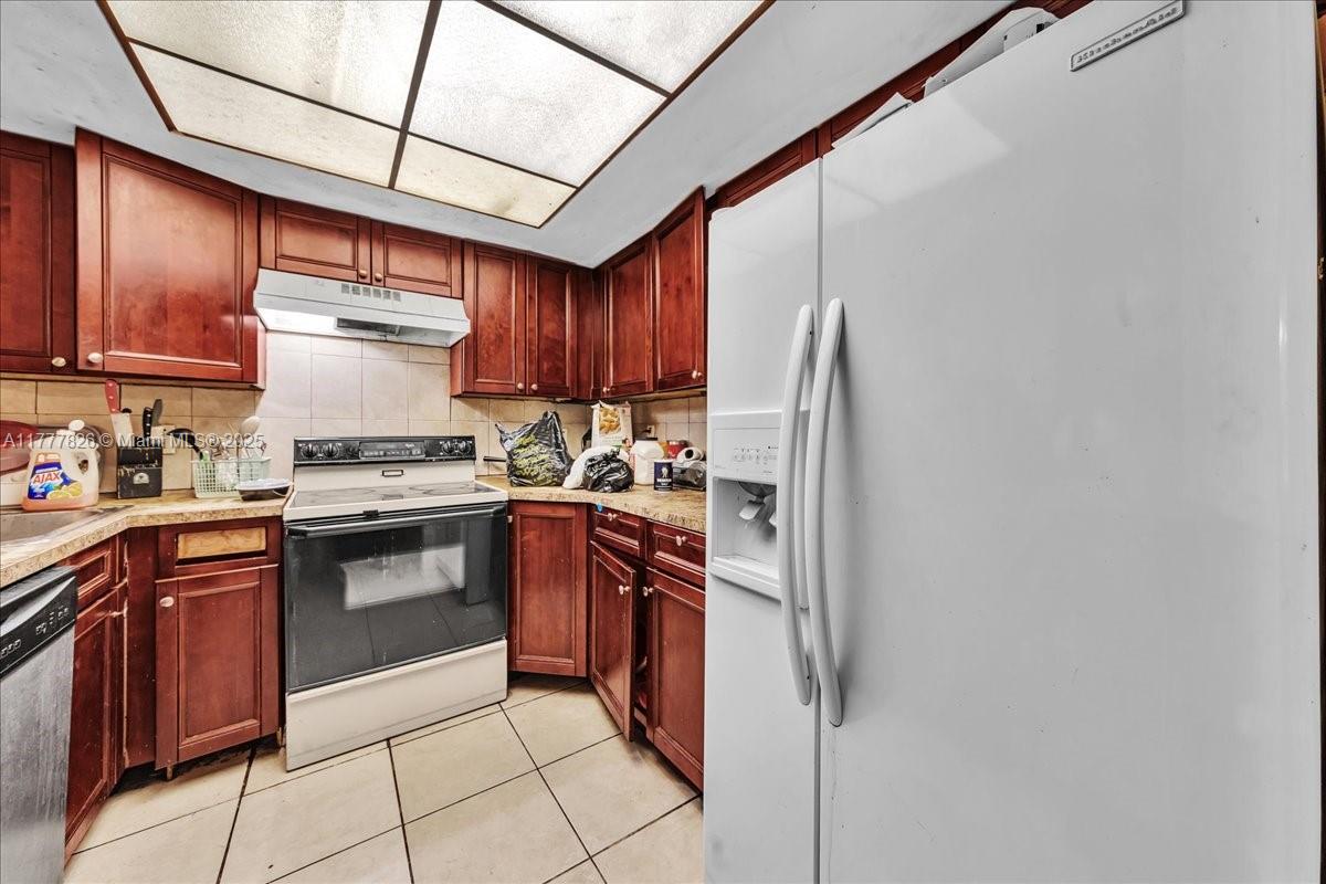 BONIELLO GARDENS 2ND ADD - Residential Income