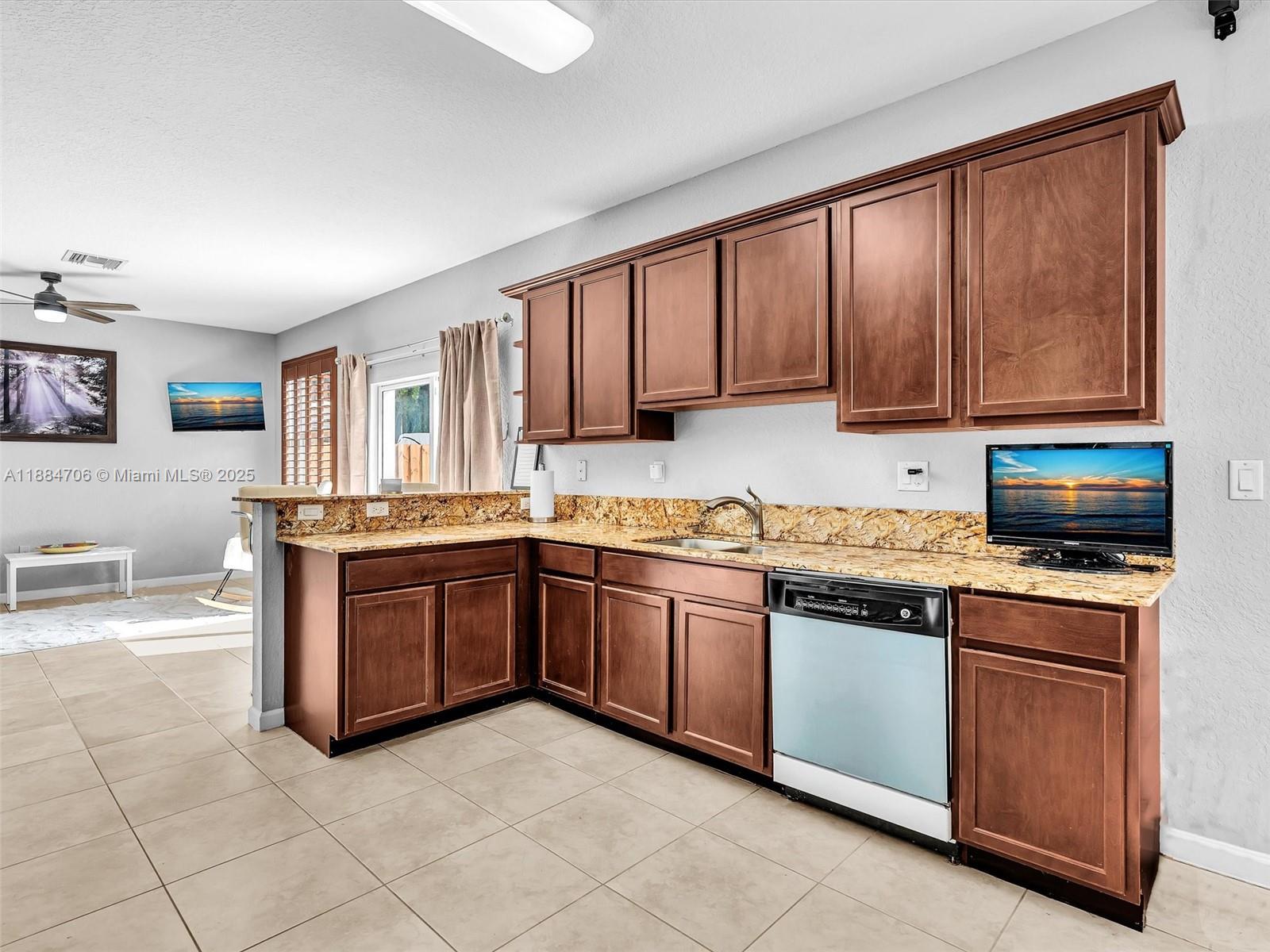 RAULS PLACE AT OASIS - Residential