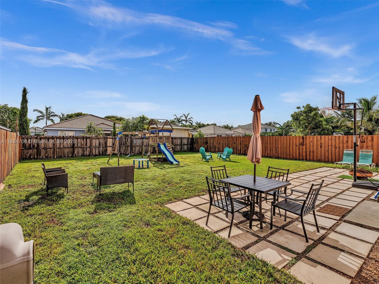 RAULS PLACE AT OASIS - Residential