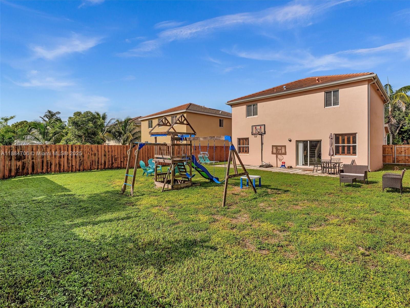 RAULS PLACE AT OASIS - Residential