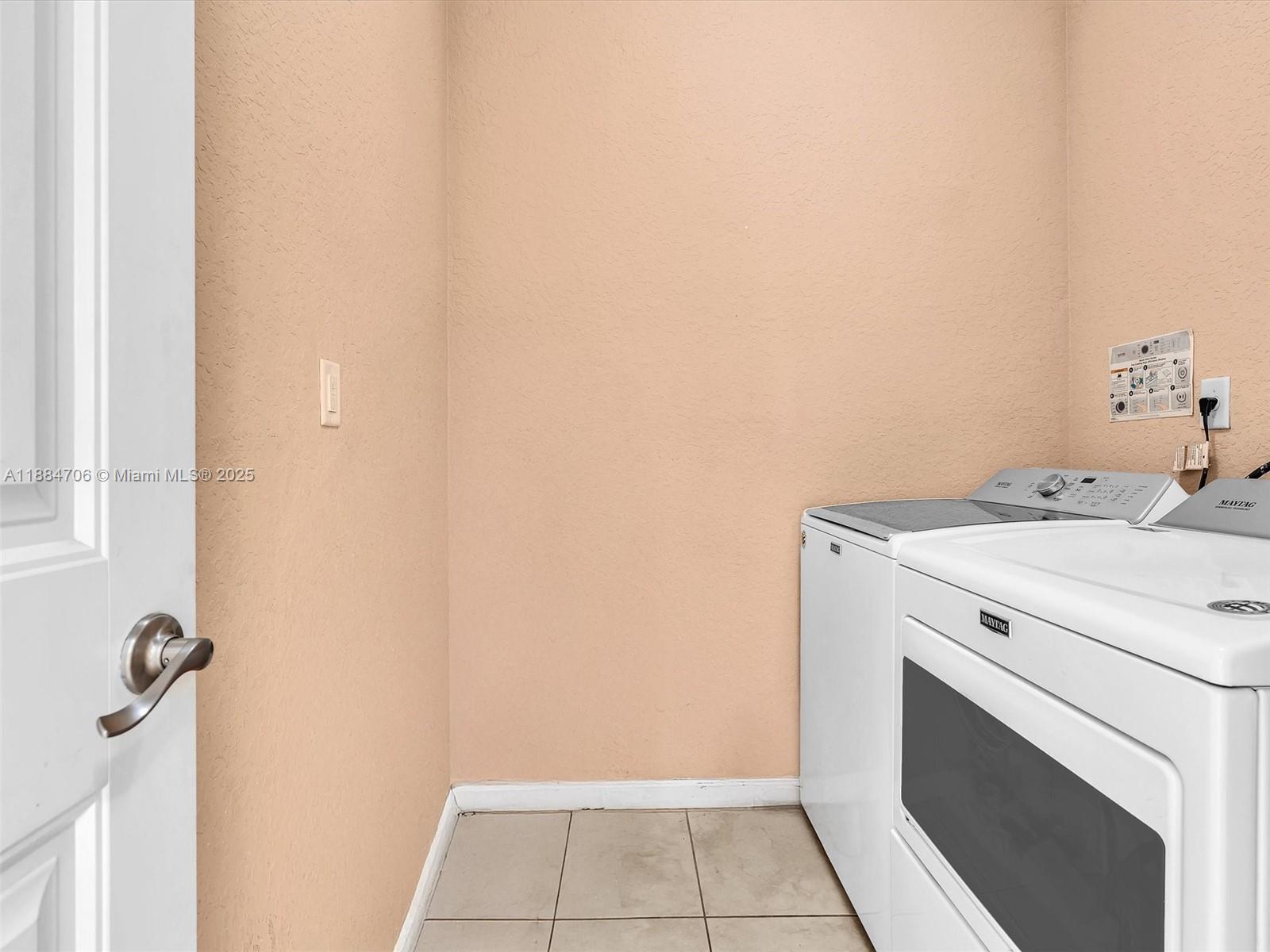 RAULS PLACE AT OASIS - Residential