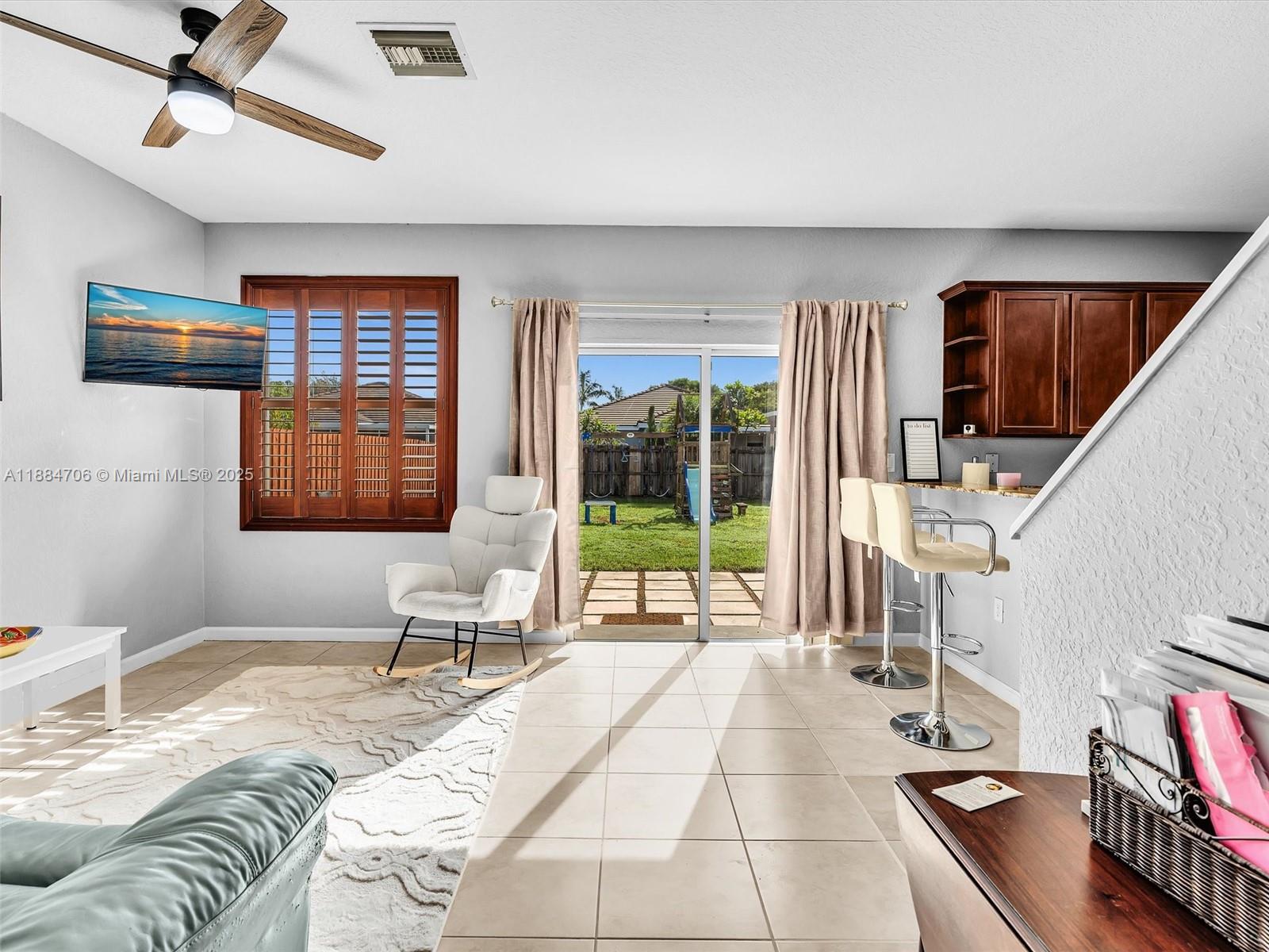 RAULS PLACE AT OASIS - Residential