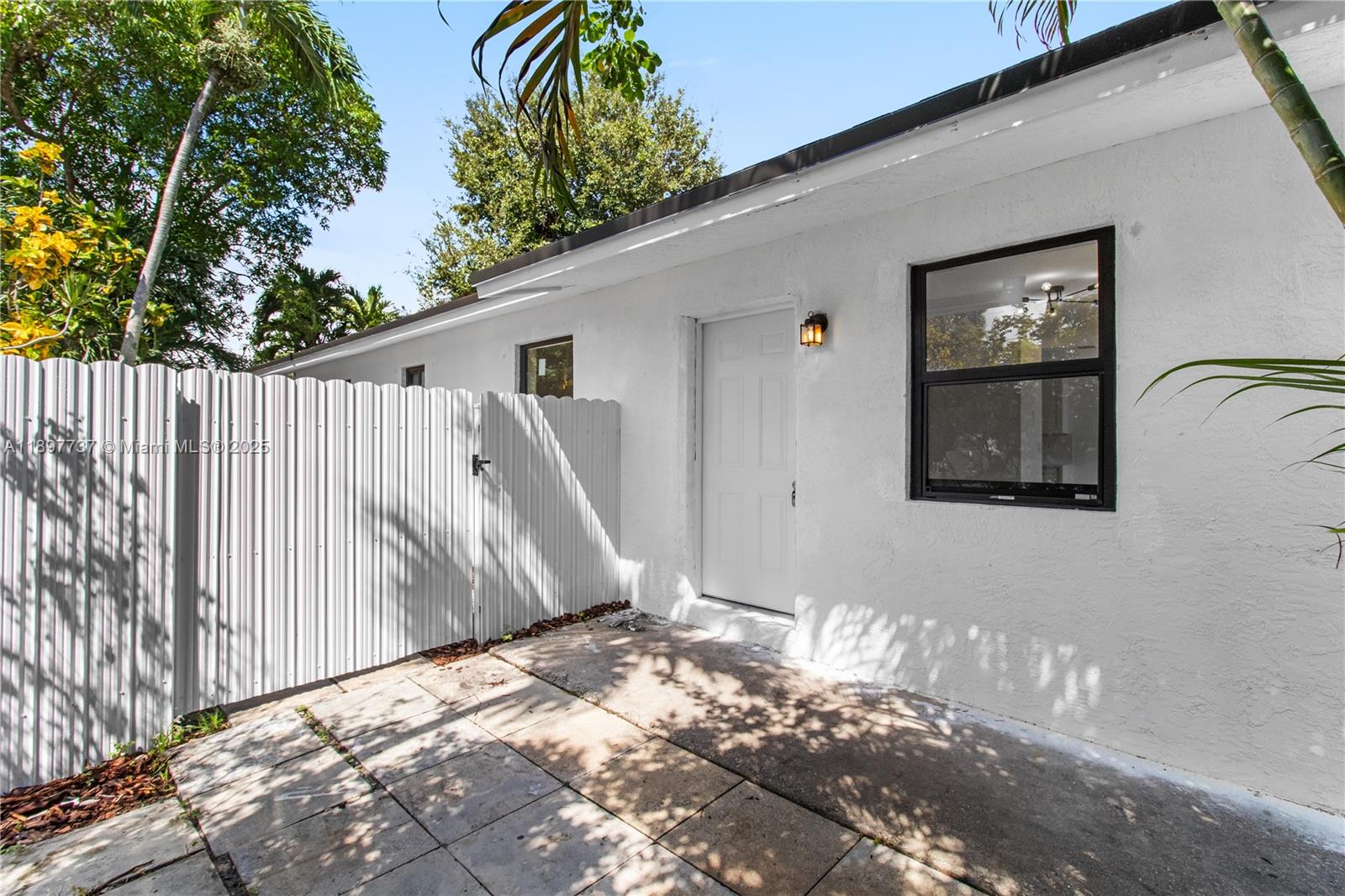 TOWN OF MODELO (DANIA) B- - Residential