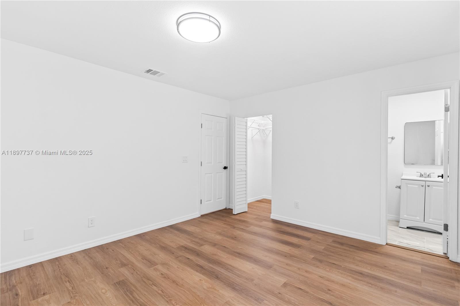 TOWN OF MODELO (DANIA) B- - Residential