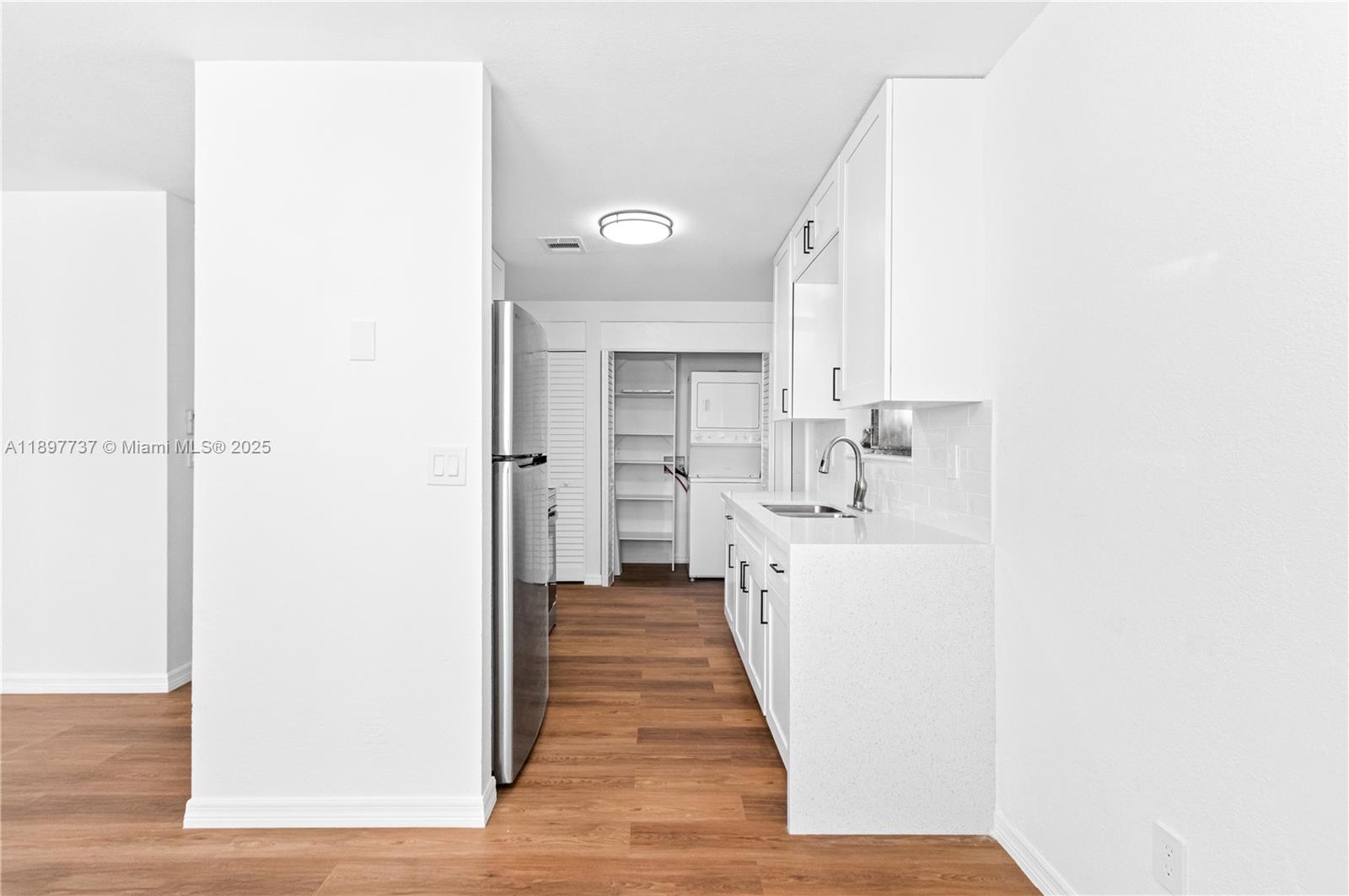 TOWN OF MODELO (DANIA) B- - Residential