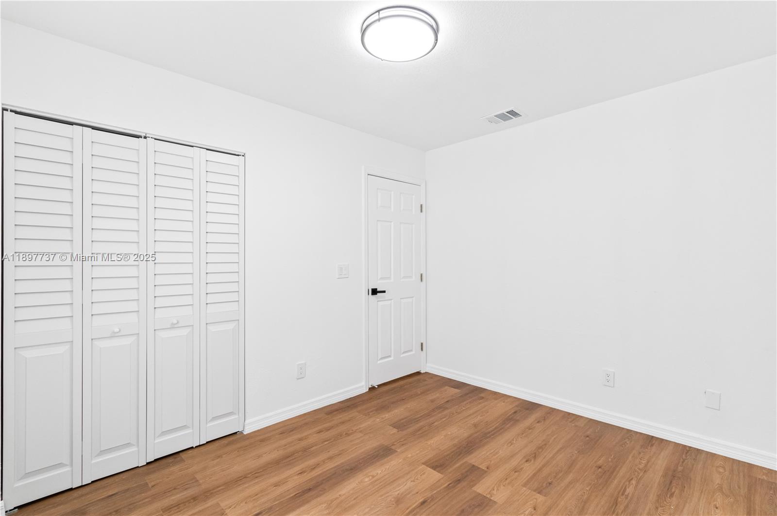 TOWN OF MODELO (DANIA) B- - Residential