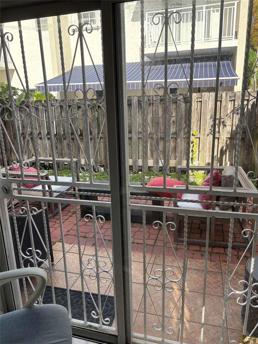 CLAIREMONT VILLAGE CONDO - Residential Lease