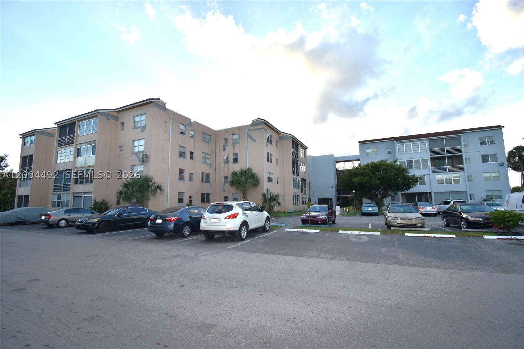 2850 Somerset Dr 414L