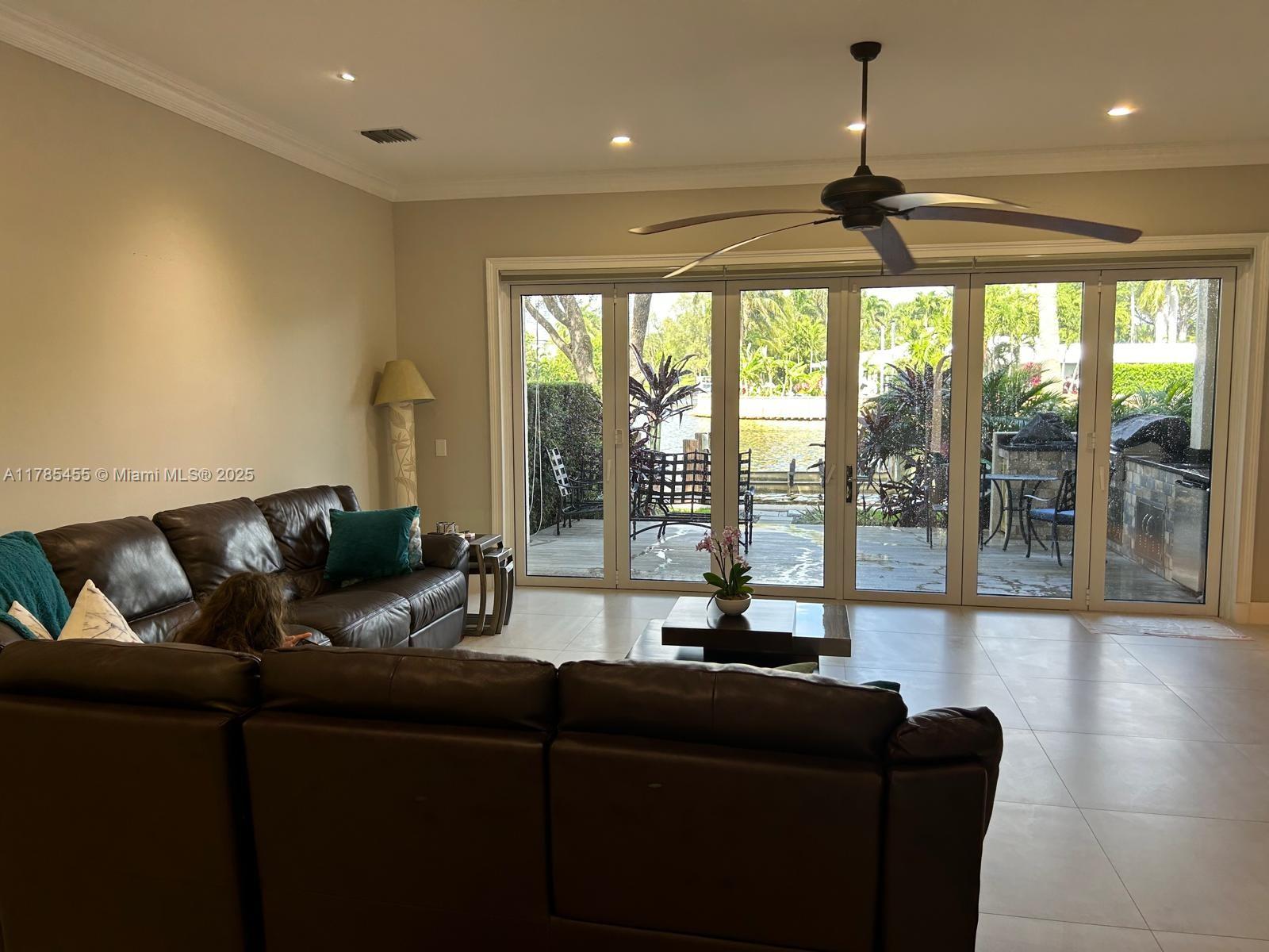 VICTORIA ISLES - Residential Lease