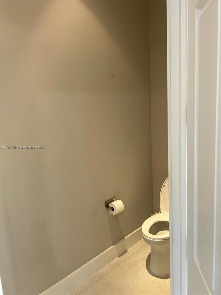 VICTORIA ISLES - Residential Lease