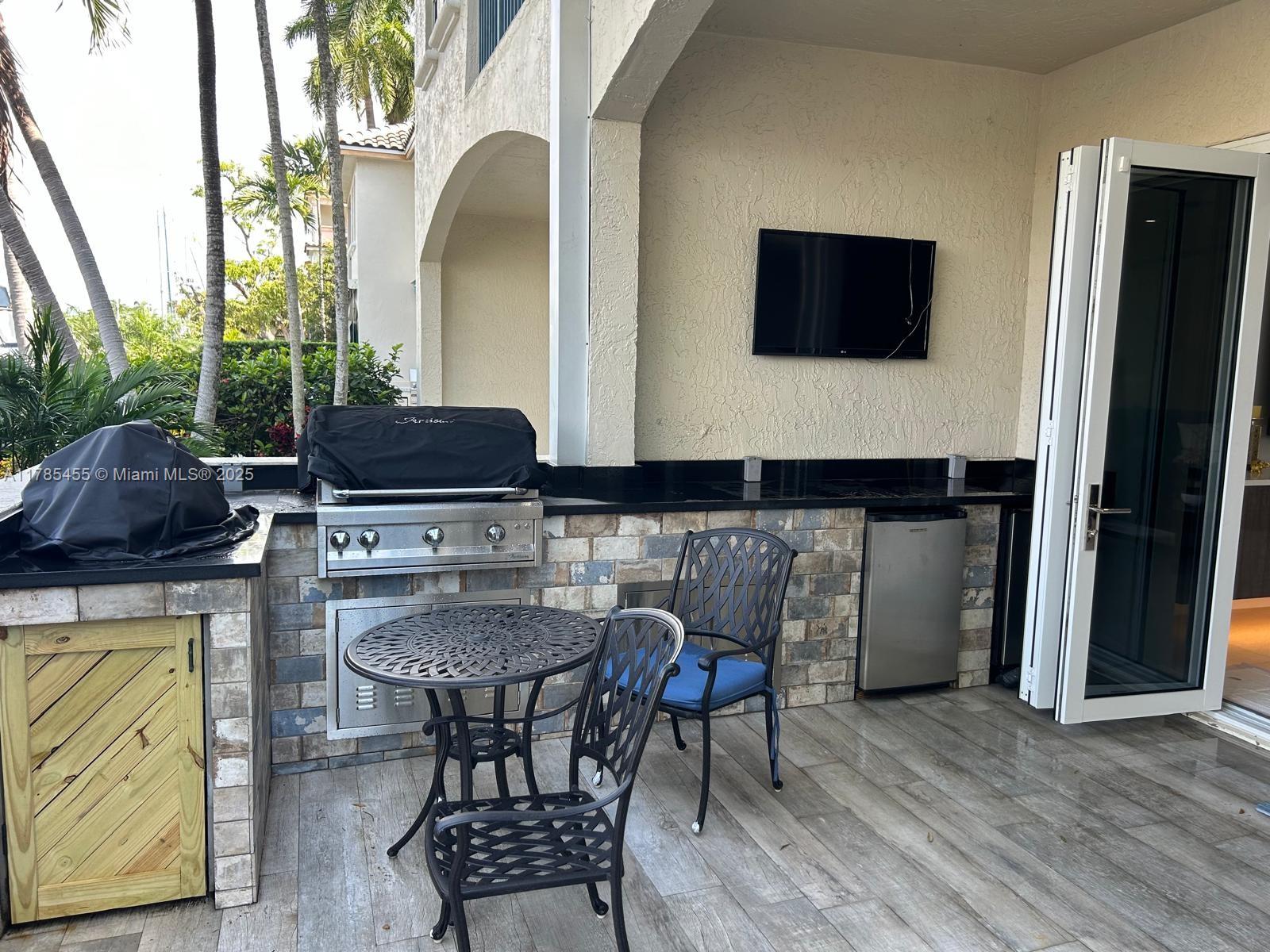 VICTORIA ISLES - Residential Lease