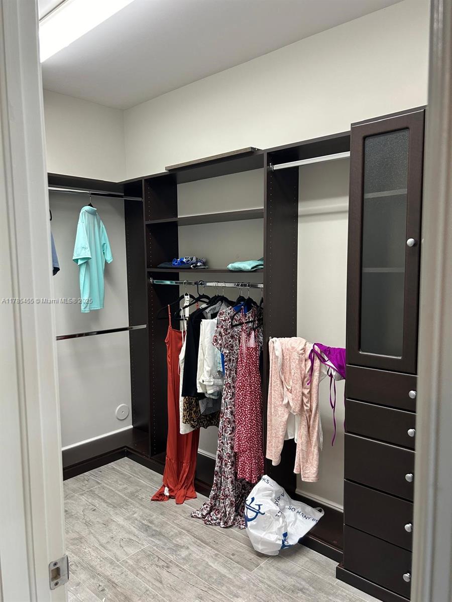 VICTORIA ISLES - Residential Lease