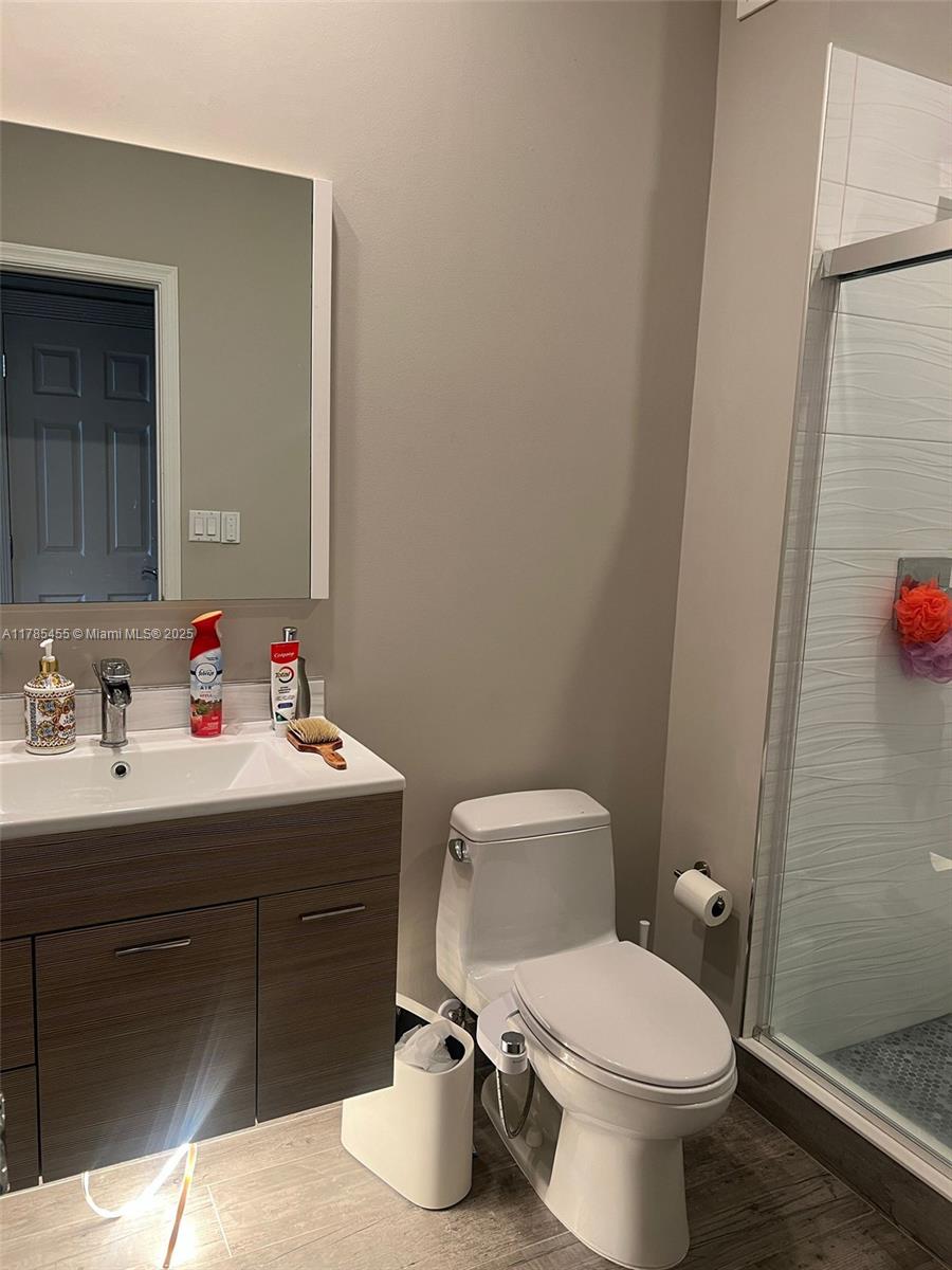 VICTORIA ISLES - Residential Lease