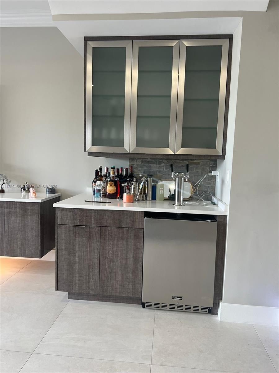 VICTORIA ISLES - Residential Lease
