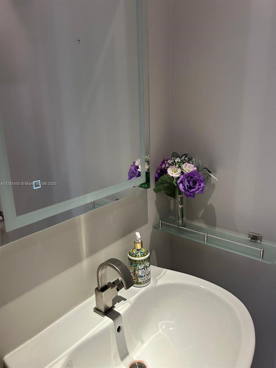 VICTORIA ISLES - Residential Lease