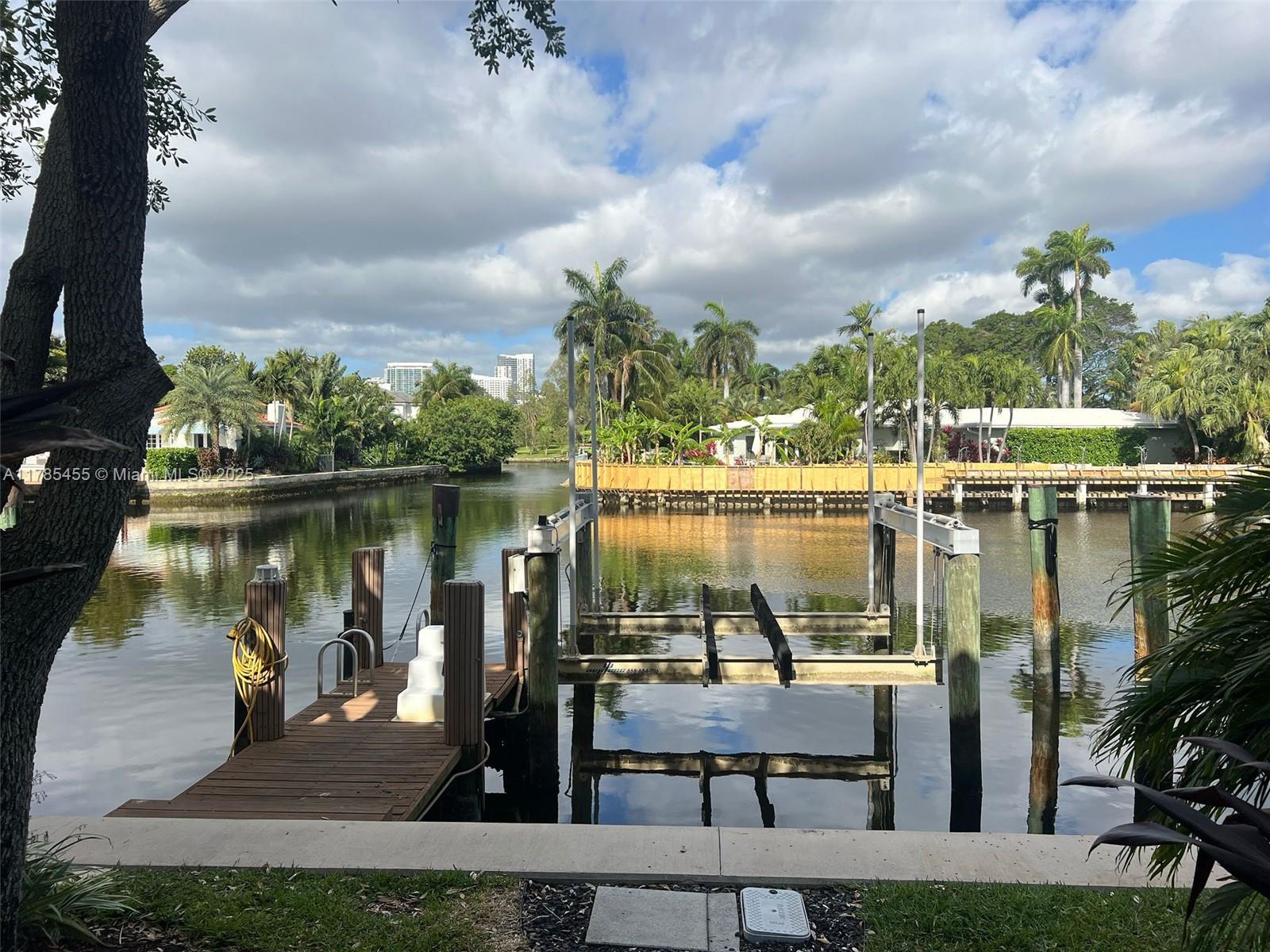 VICTORIA ISLES - Residential Lease