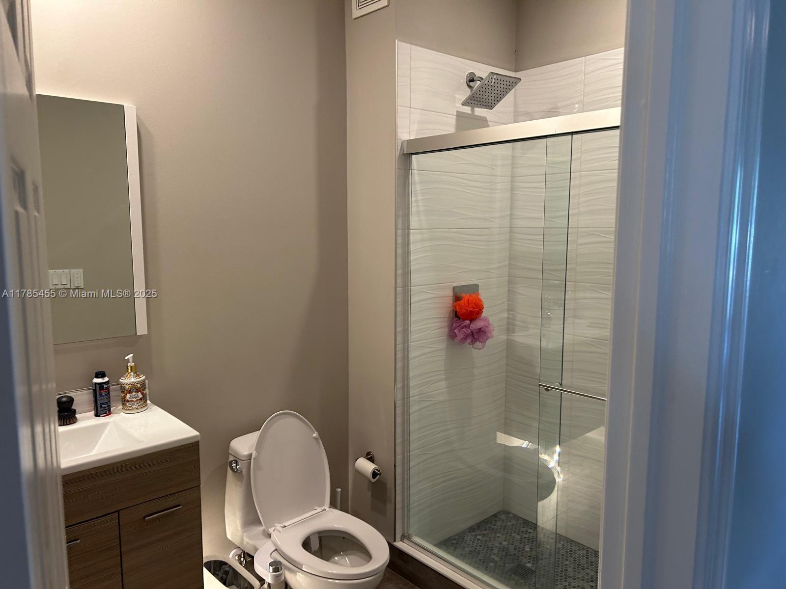 VICTORIA ISLES - Residential Lease