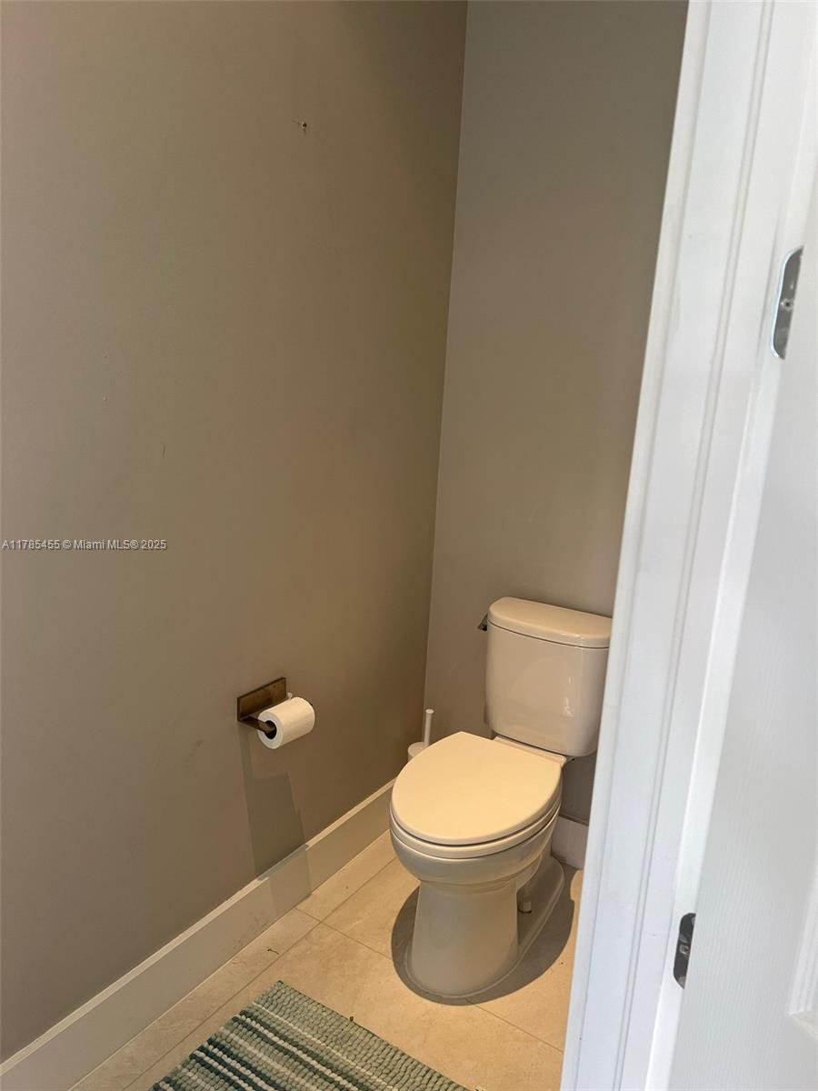 VICTORIA ISLES - Residential Lease