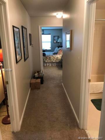 SUGAR POND MANOR OF WELLI - Residential Lease