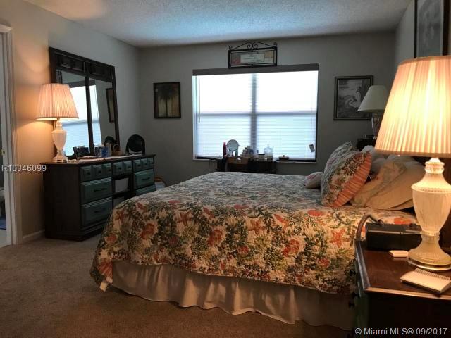 SUGAR POND MANOR OF WELLI - Residential Lease