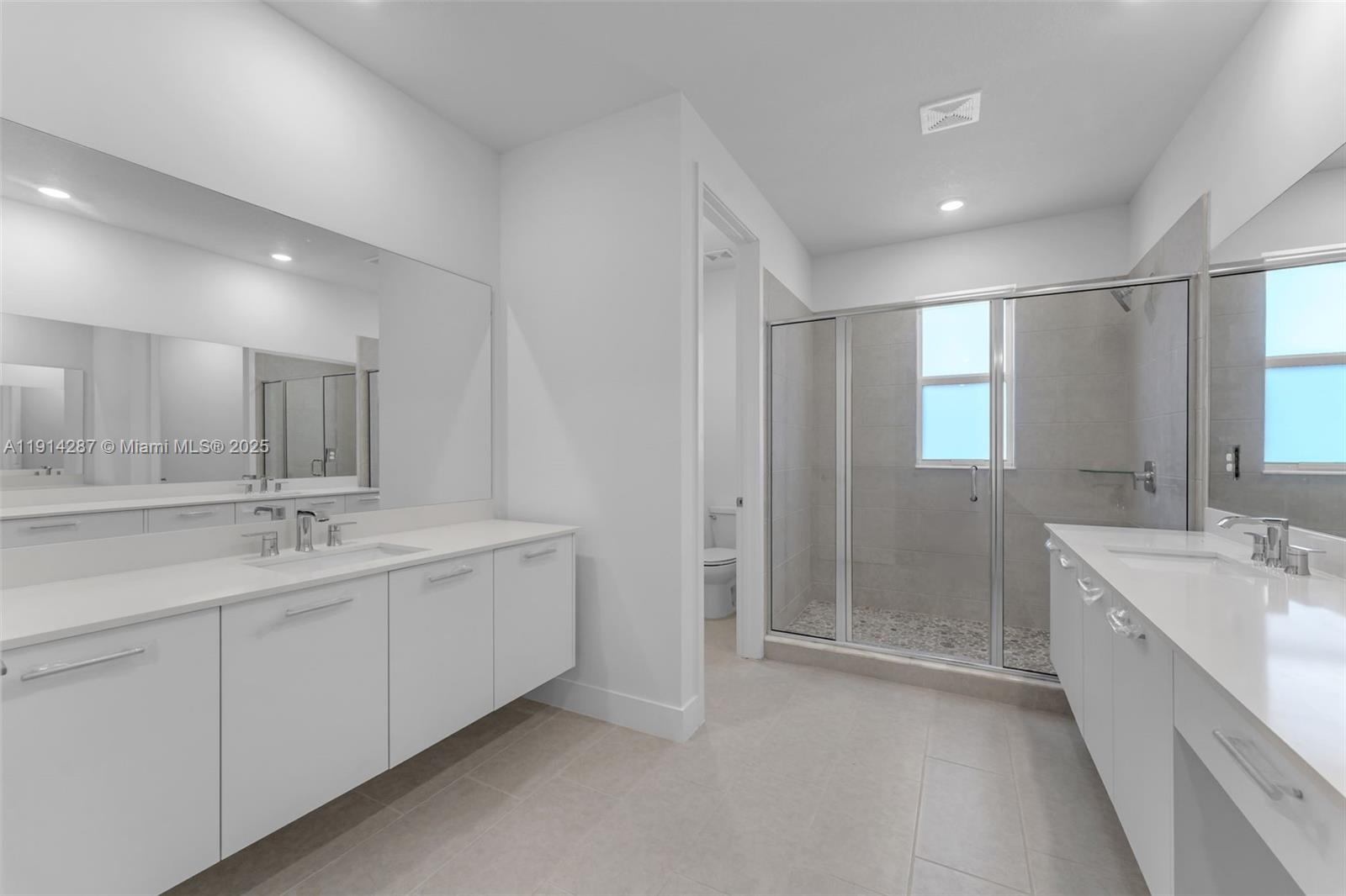 RESERVE AT DAVIE - Residential Lease