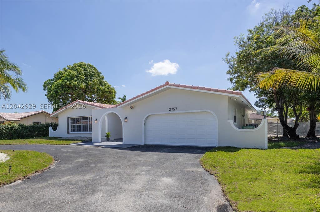 Photo of 2757 NW 116th Ter, Coral Springs, FL 33065 (MLS # A12042929)
