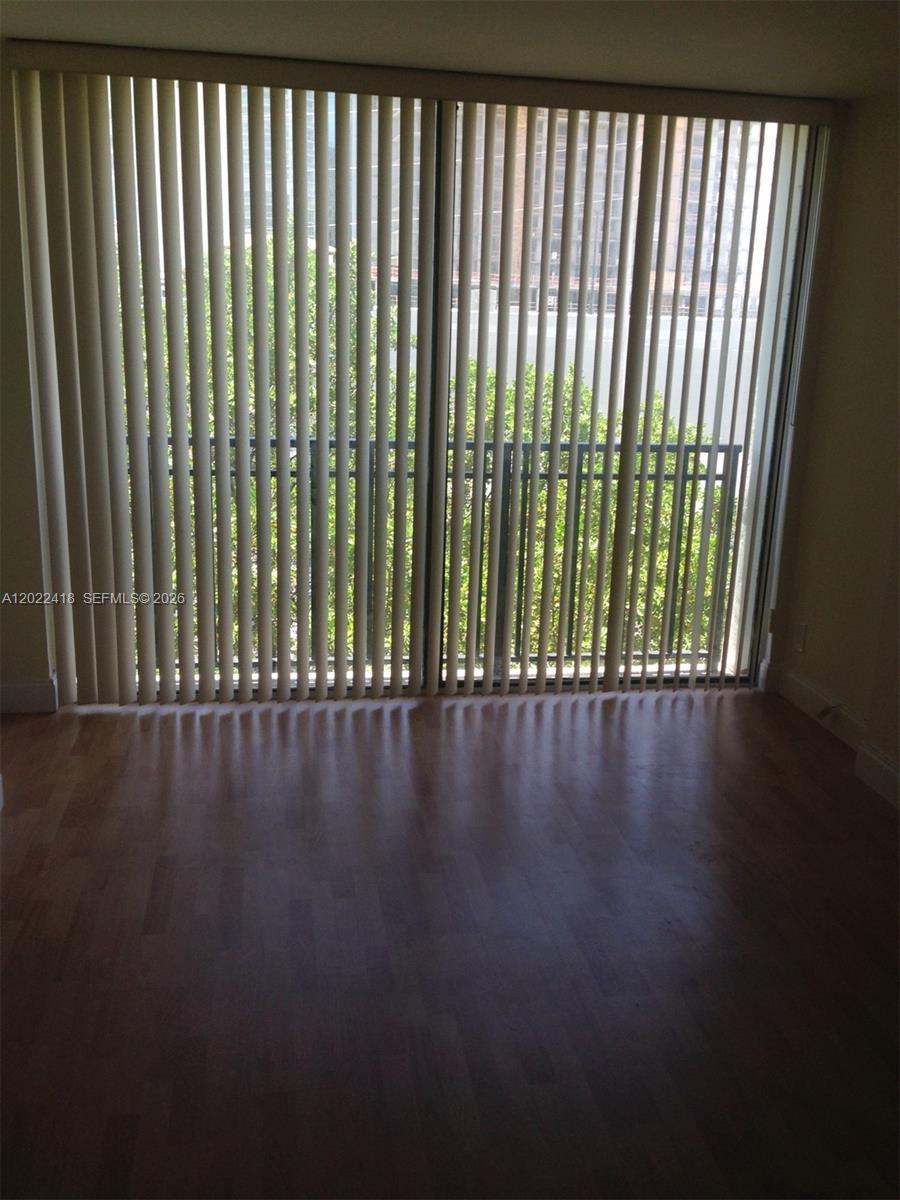 View photos, virtual tours, details... 16909 N Bay Rd 520