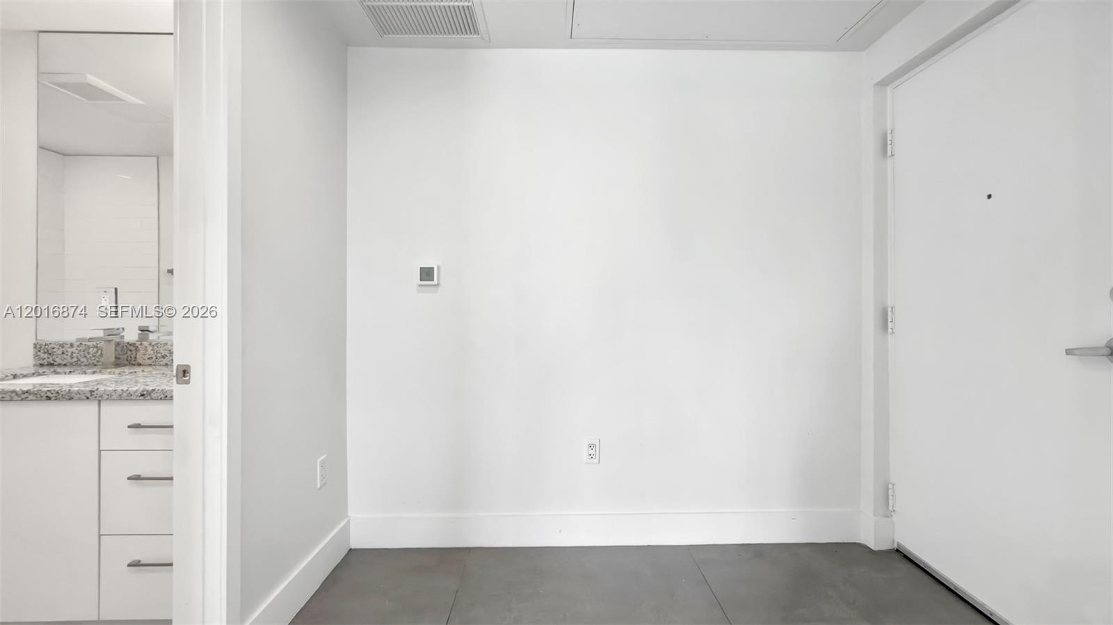 GRAND VIEW PARK - Residential Lease