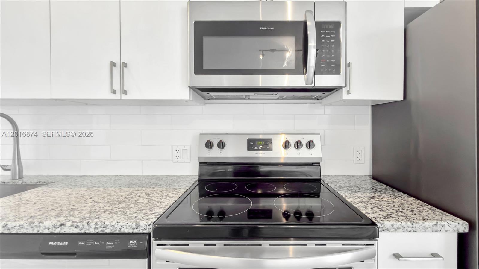 GRAND VIEW PARK - Residential Lease