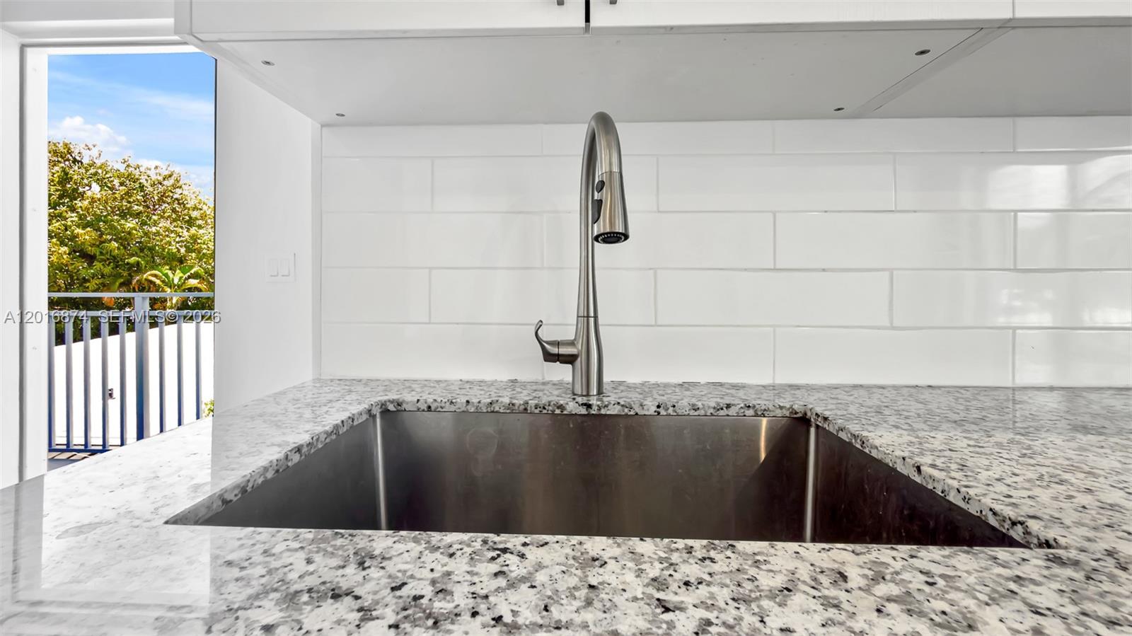 GRAND VIEW PARK - Residential Lease