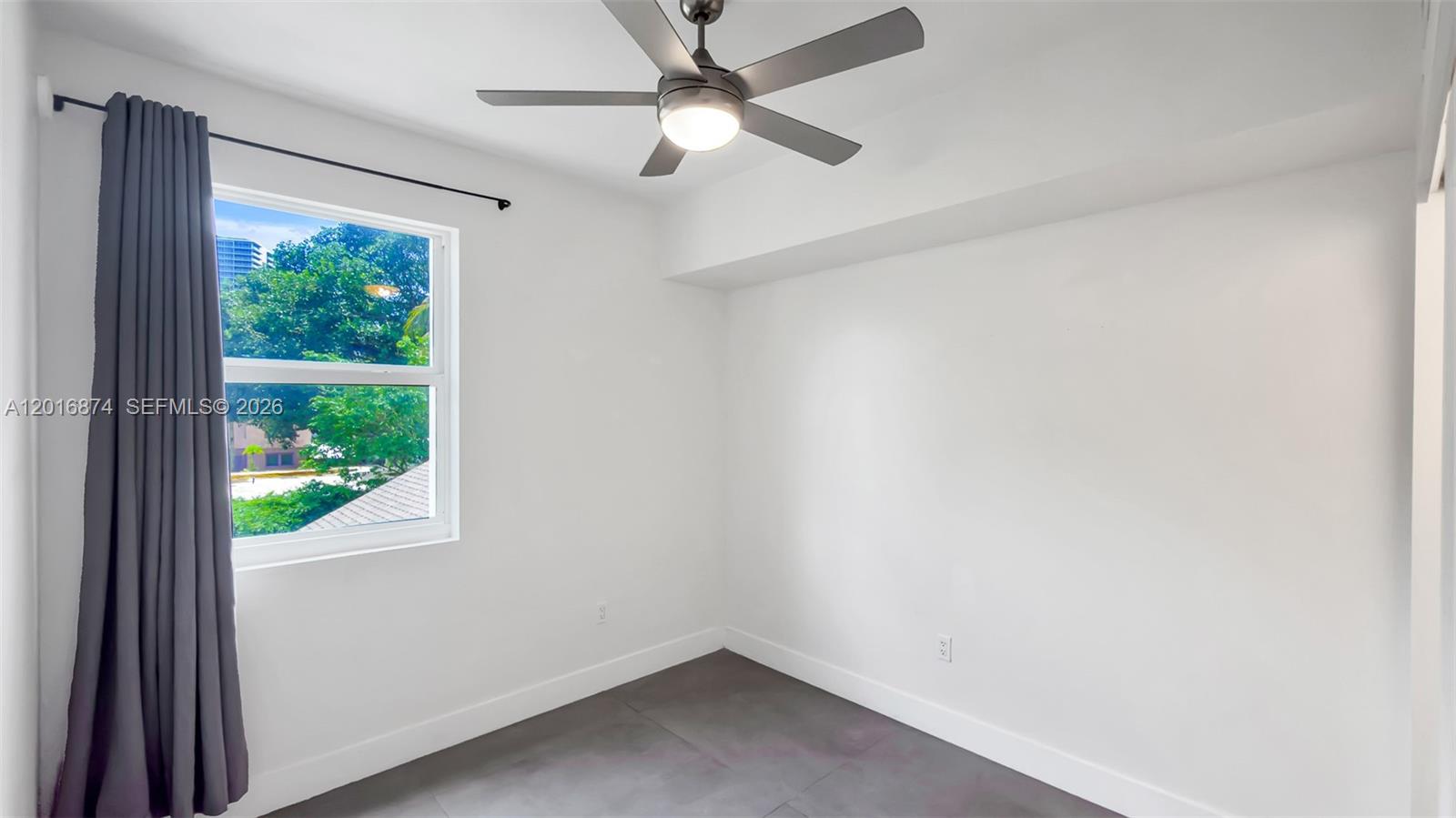 GRAND VIEW PARK - Residential Lease