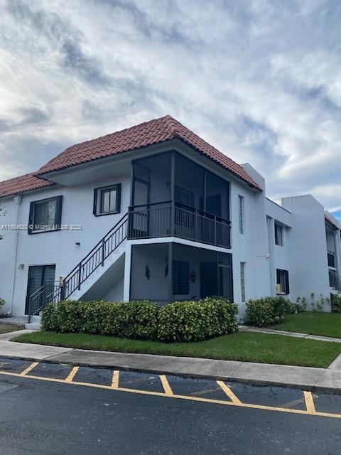 Come see this beautiful 2 bedroom condo located in Weston. It comes with a refrigerator, microwave,
electric range, electric oven, washer and dryer. It also has Accordion hurricane Shutters. Large bedrooms with a walk-in closet and new vinyl floors in the kitchen, living room and both bedrooms. Screened balcony located on the second floor. Both bathrooms are upgraded. Enjoy all the amenities at Bonaventure Town Center Club which include tennis courts, pools, jacuzzi, gym, basketball courts, roller skating ring and bowling alley. One parking space and many guess parking. Excellent schools:
Eagle Point, Tequesta Trace Middle and Westin H.S. Near route 84, 595 and 75. Close to restaurants
and Sawgrass Mall.
Call or Text to schedule a showing.