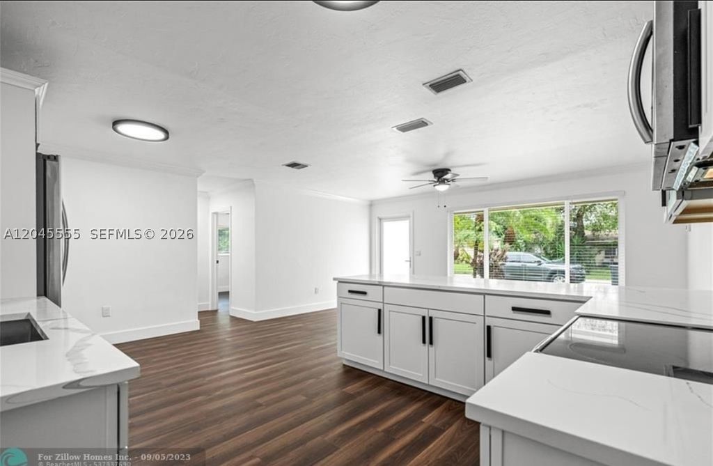 Photo of 6321 Thomas St, Hollywood, FL 33024 (MLS # A12045555)