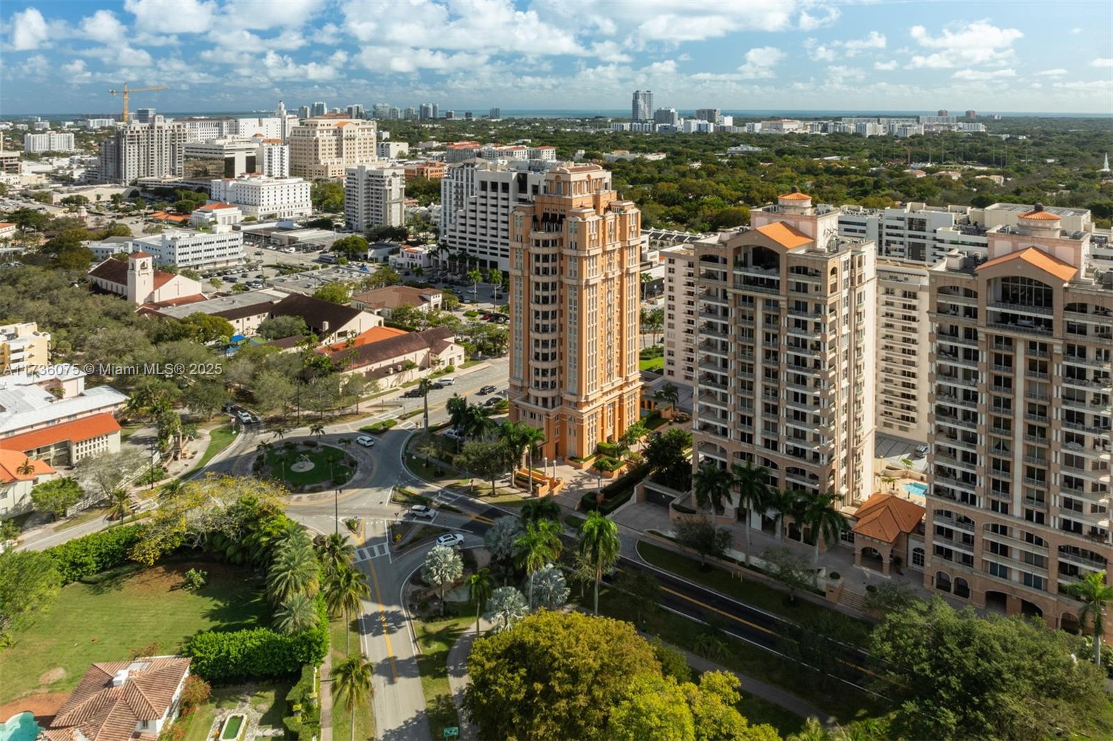 SEGOVIA TOWER CONDO - Residential