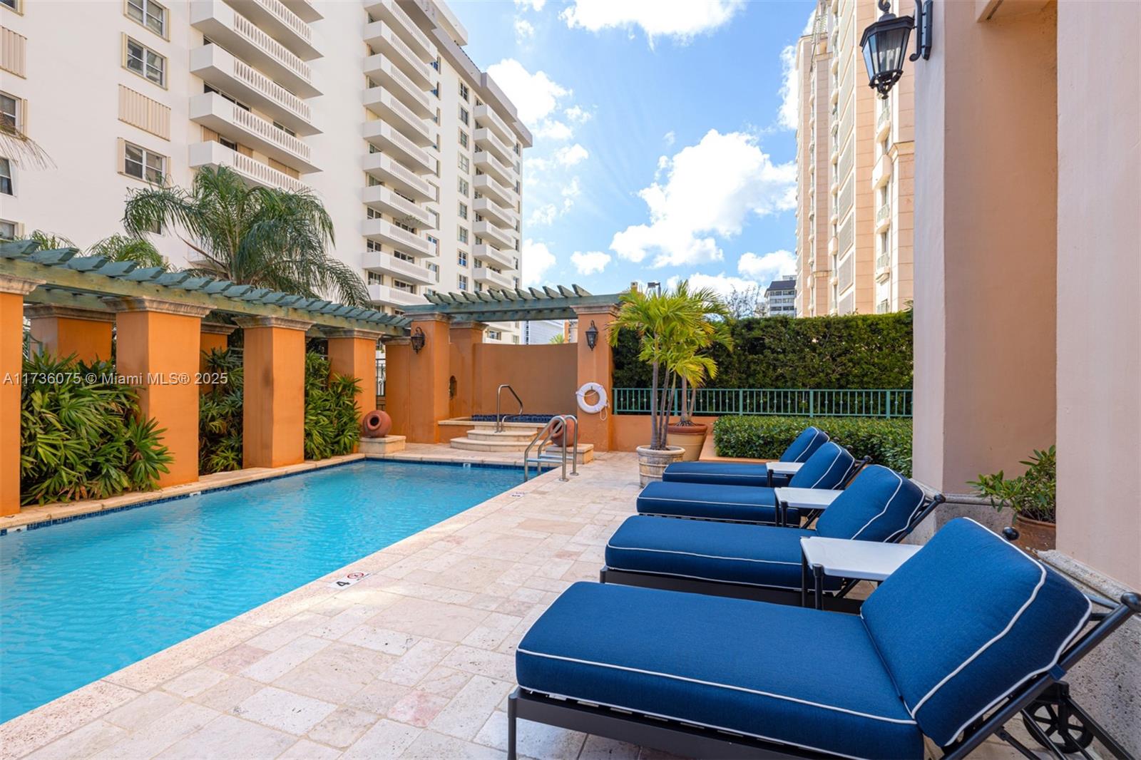 SEGOVIA TOWER CONDO - Residential