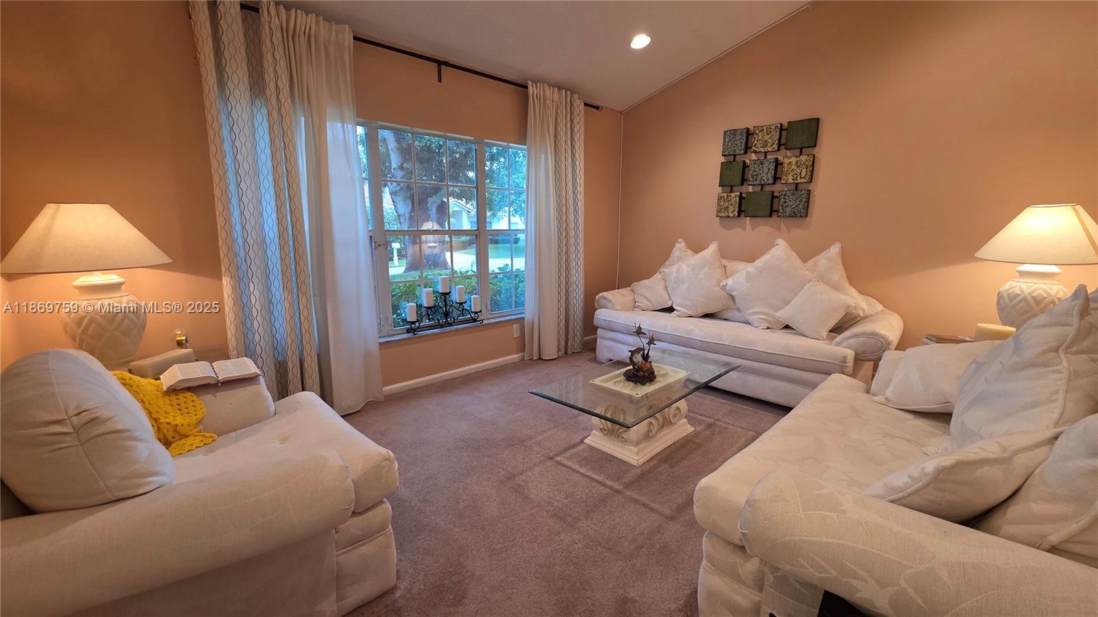 BOULEVARD FOREST - Residential