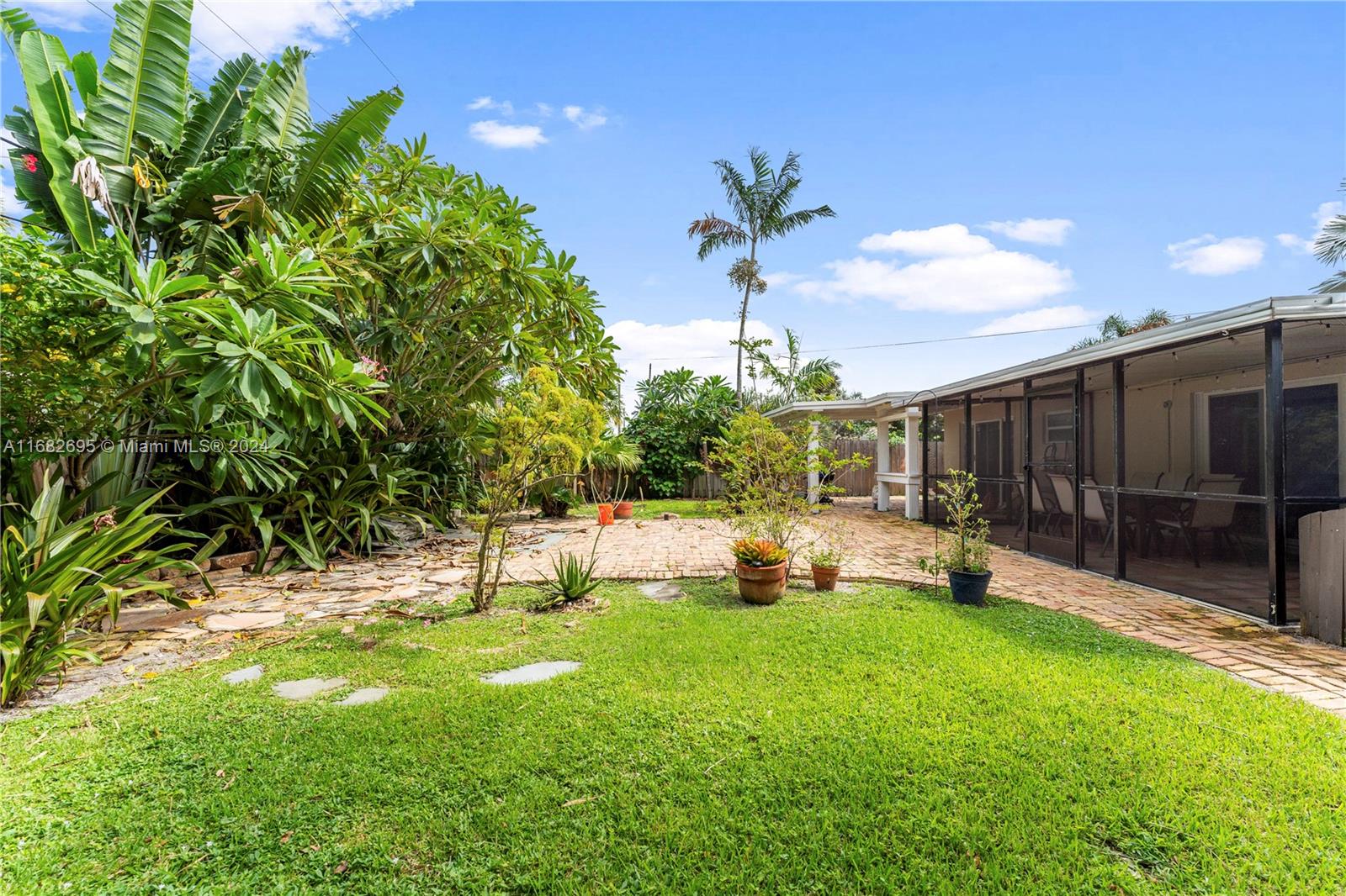 BOCA RATON SQUARE UNIT 3 - Residential Lease