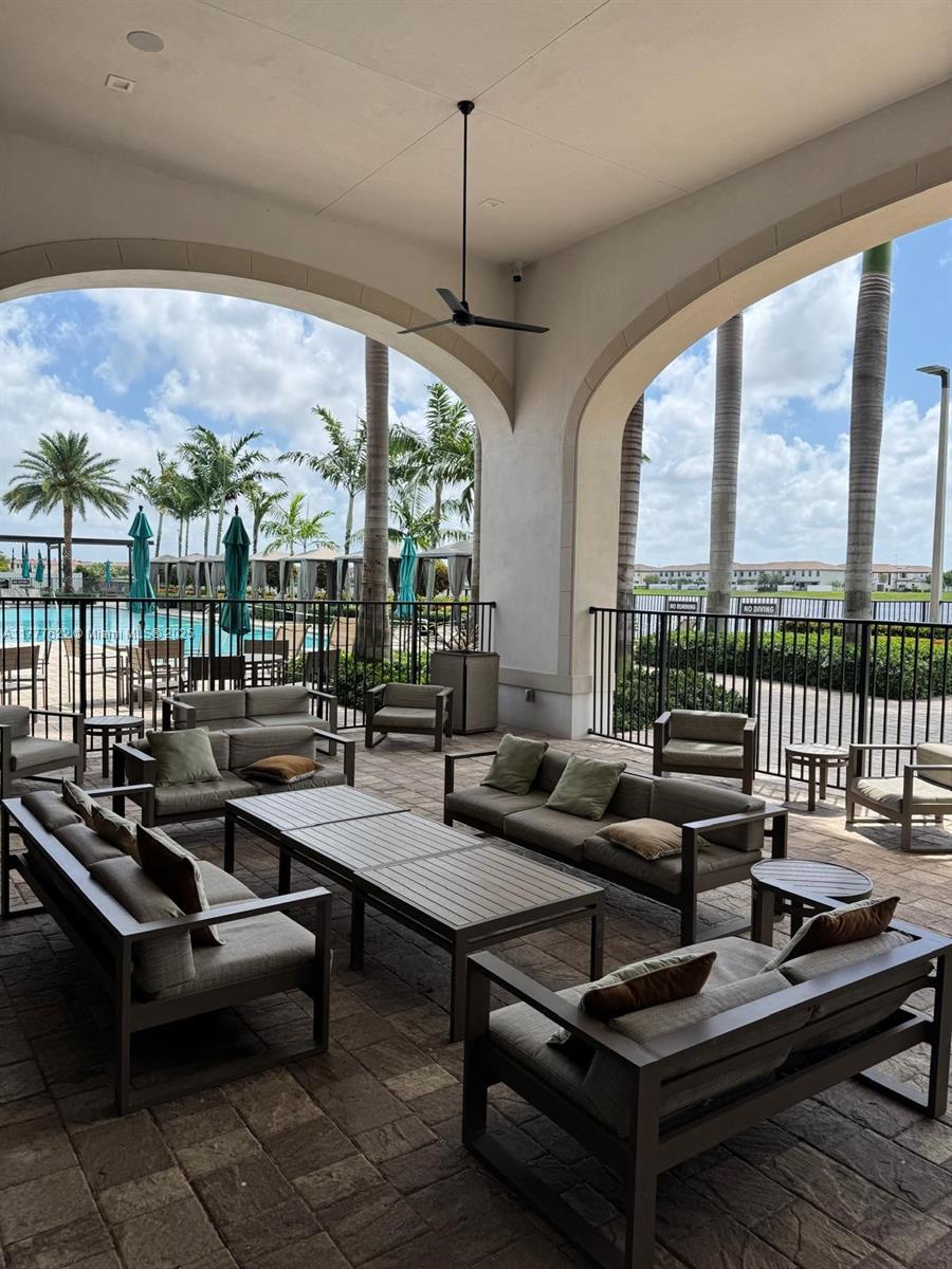 AQUABELLA NORTH - Residential Lease