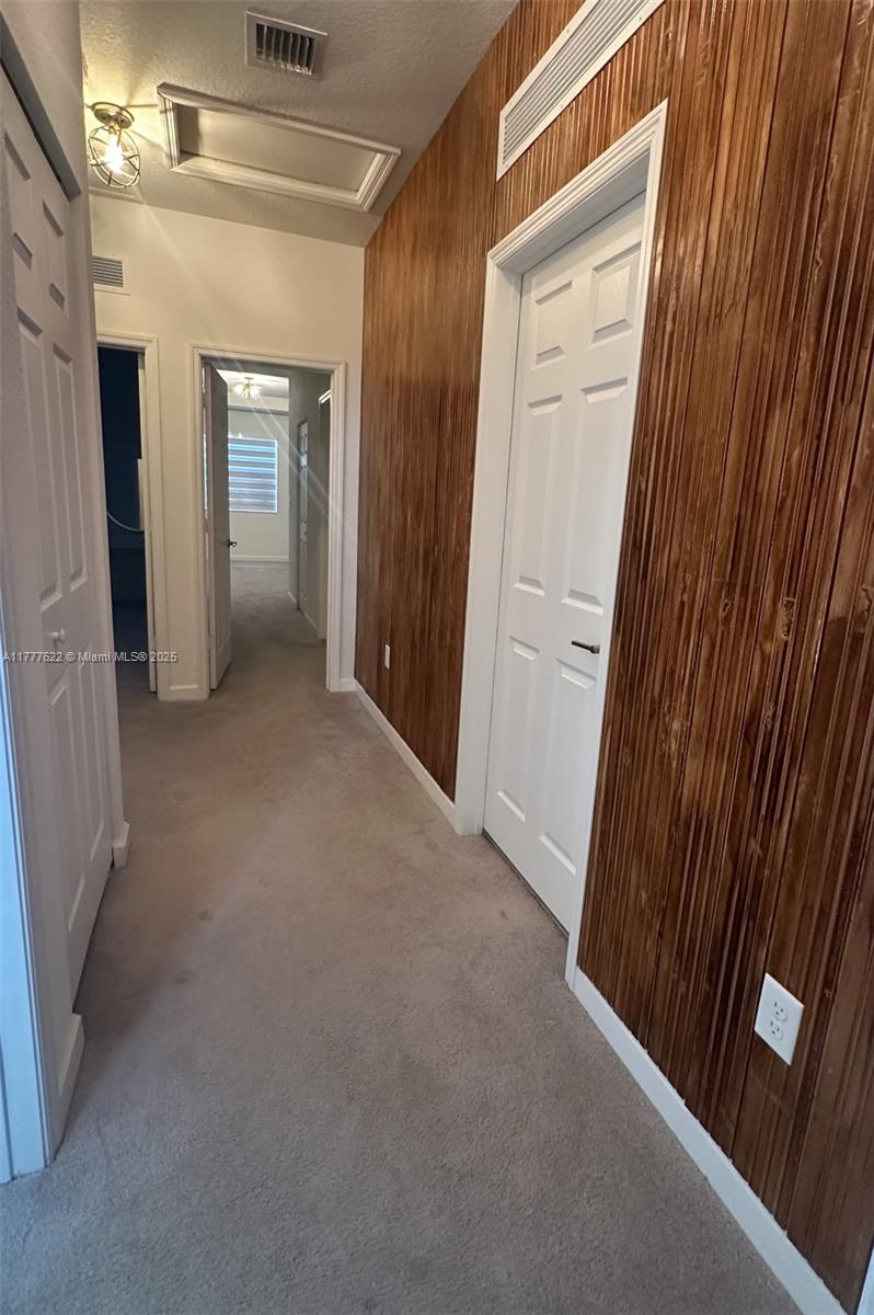 AQUABELLA NORTH - Residential Lease