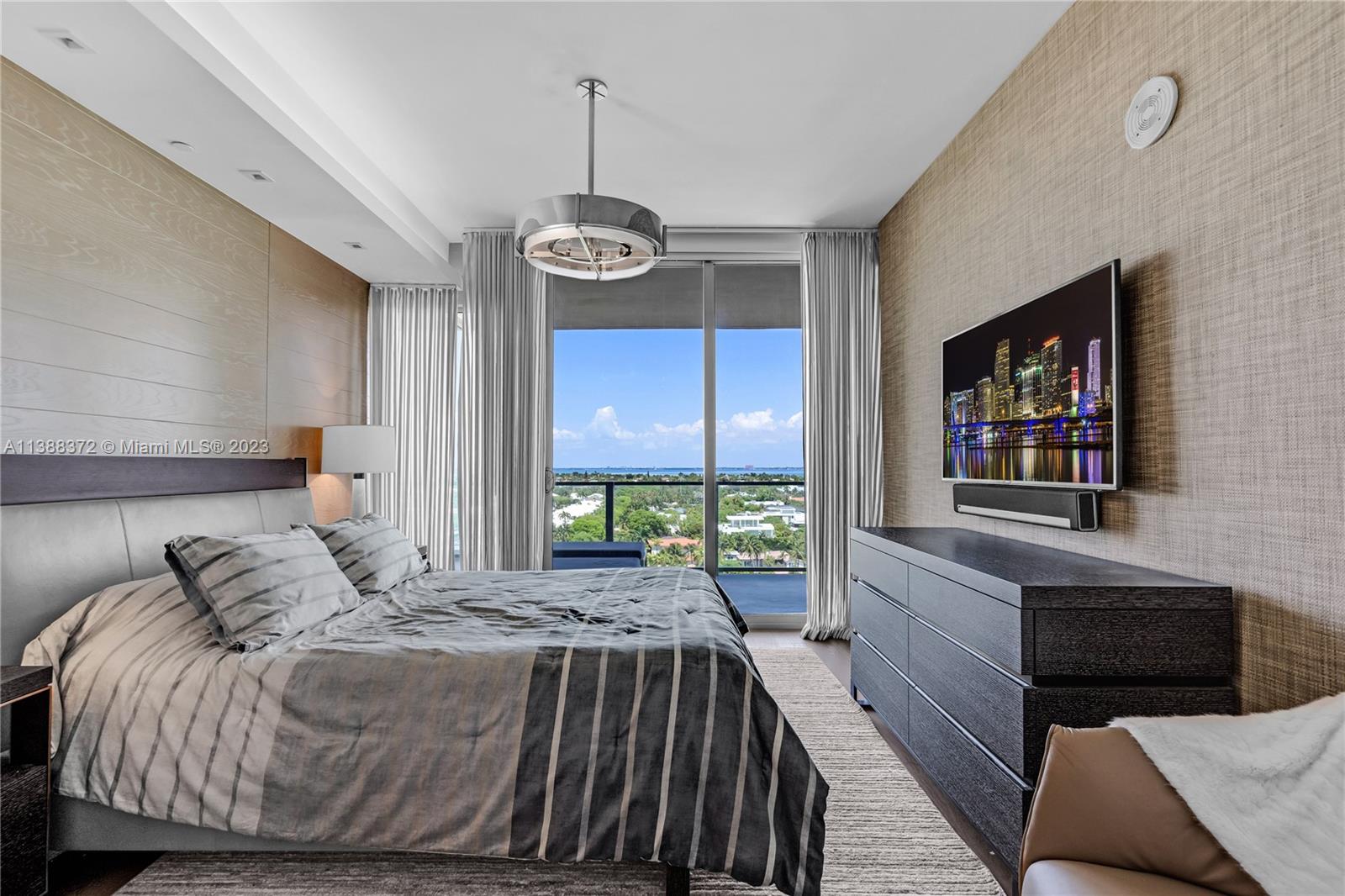 OCEANA KEY BISCAYNE CONDO - Residential