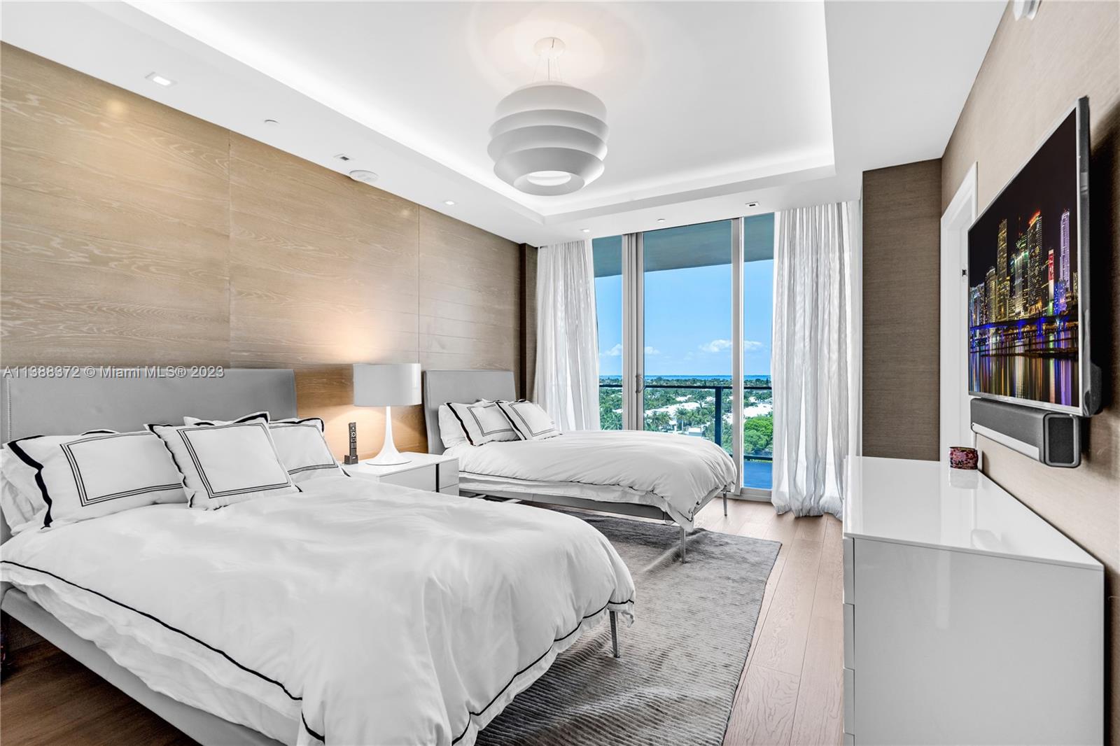 OCEANA KEY BISCAYNE CONDO - Residential