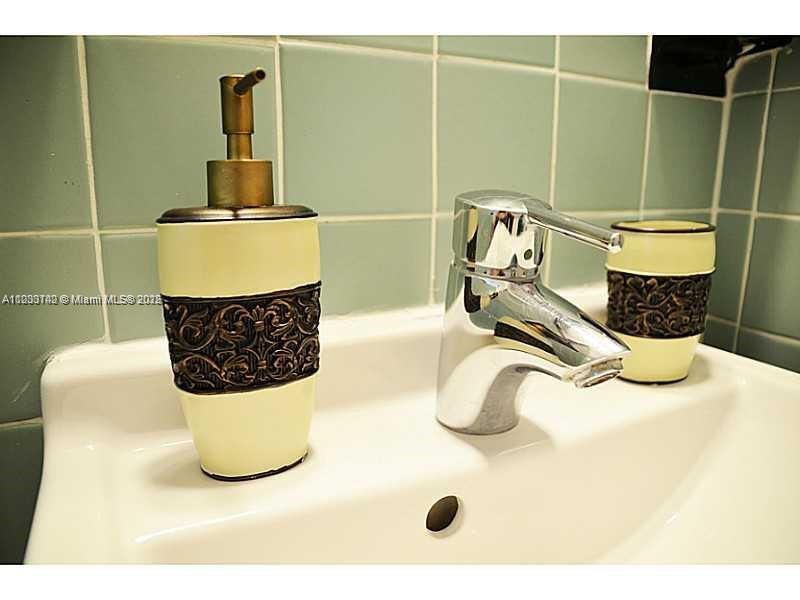 SANTANA CONDO - Residential Lease