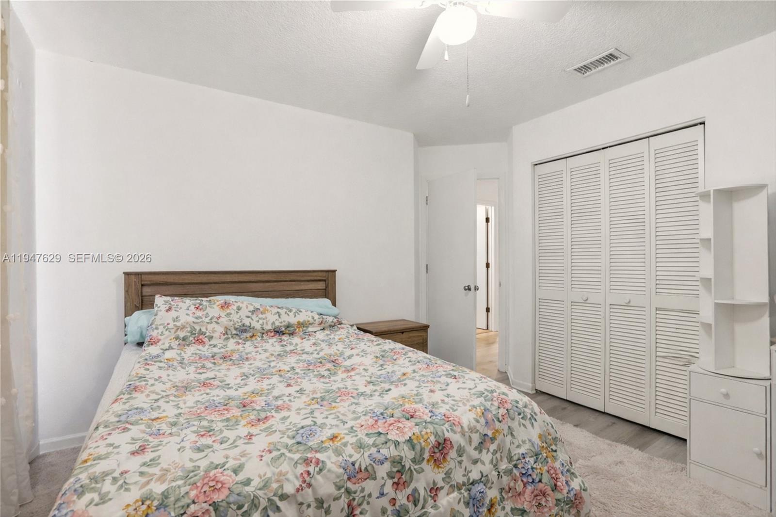 10402 ASHLEY OAKS DR RIVER - Residential